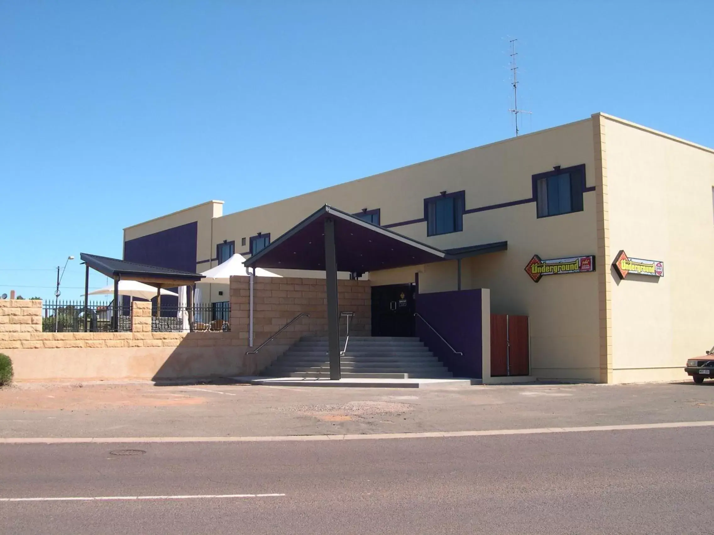 New Whyalla Hotel New Whyalla Hotel