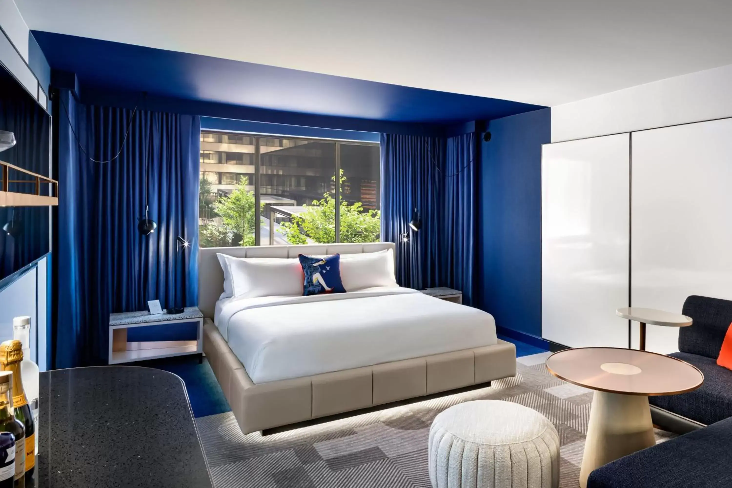 Standard King Room with Courtyard View in W Toronto Standard King Room with Courtyard View in W Toronto