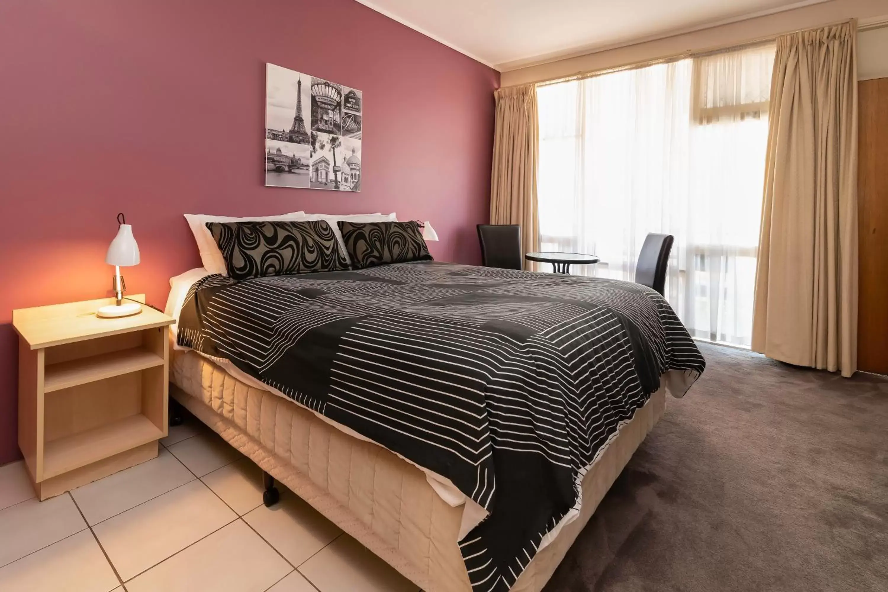 Suite with Spa Access in The Prince Mark Motel Suite with Spa Access in The Prince Mark Motel