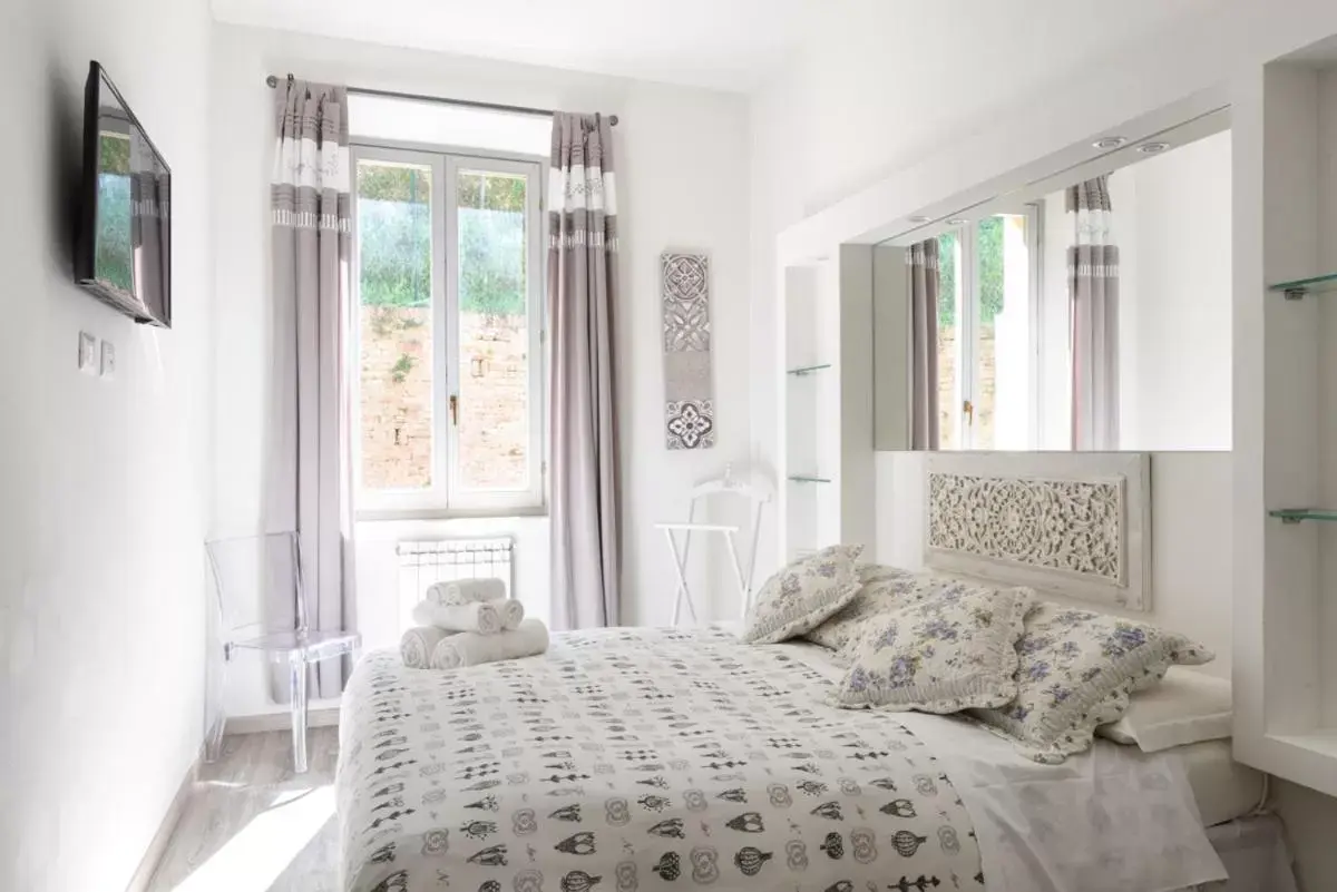 Double Room in Siena Vip B&B Double Room in Siena Vip B&B