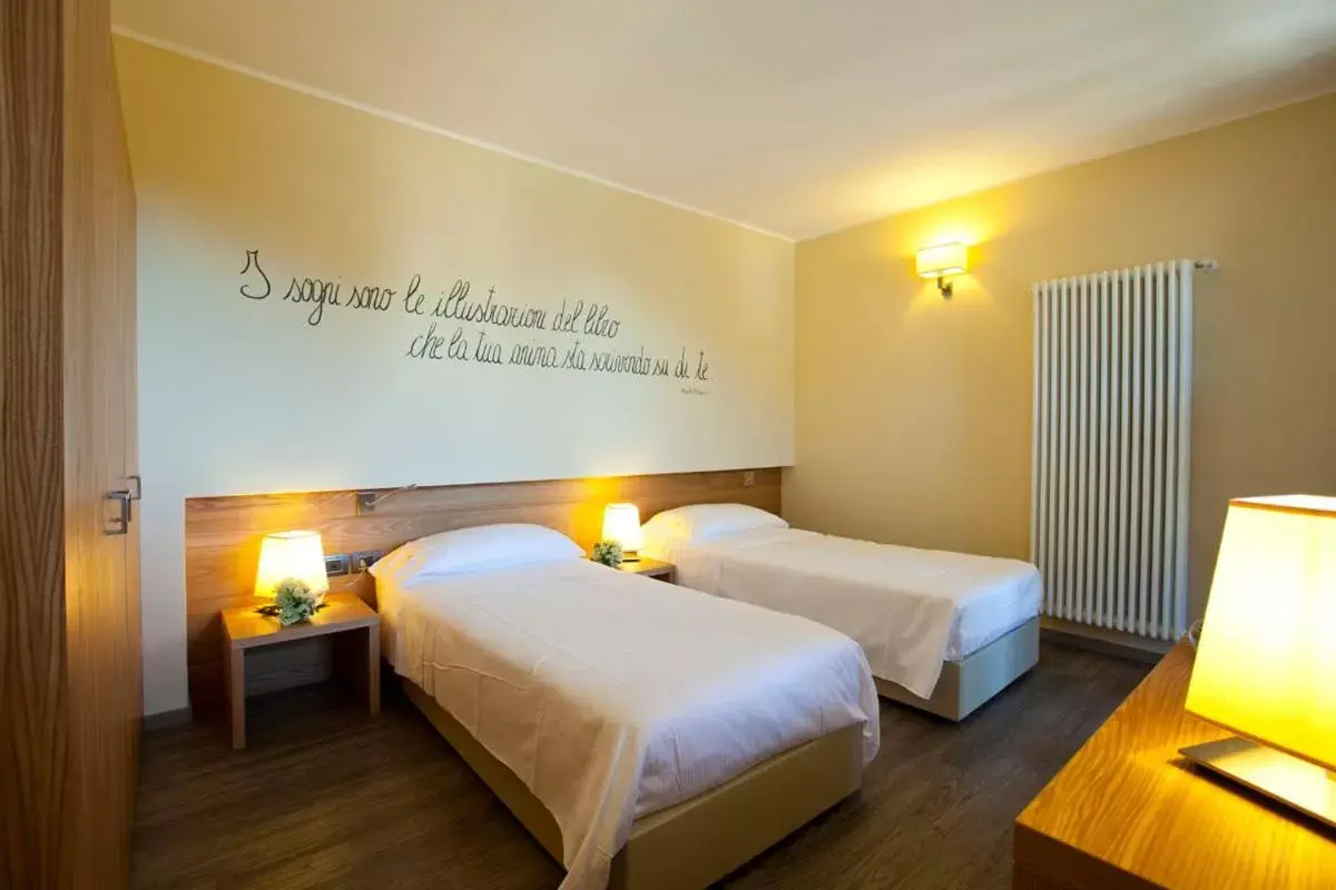 Superior Double or Twin Room in Harmony Suite Hotel Superior Double or Twin Room in Harmony Suite Hotel