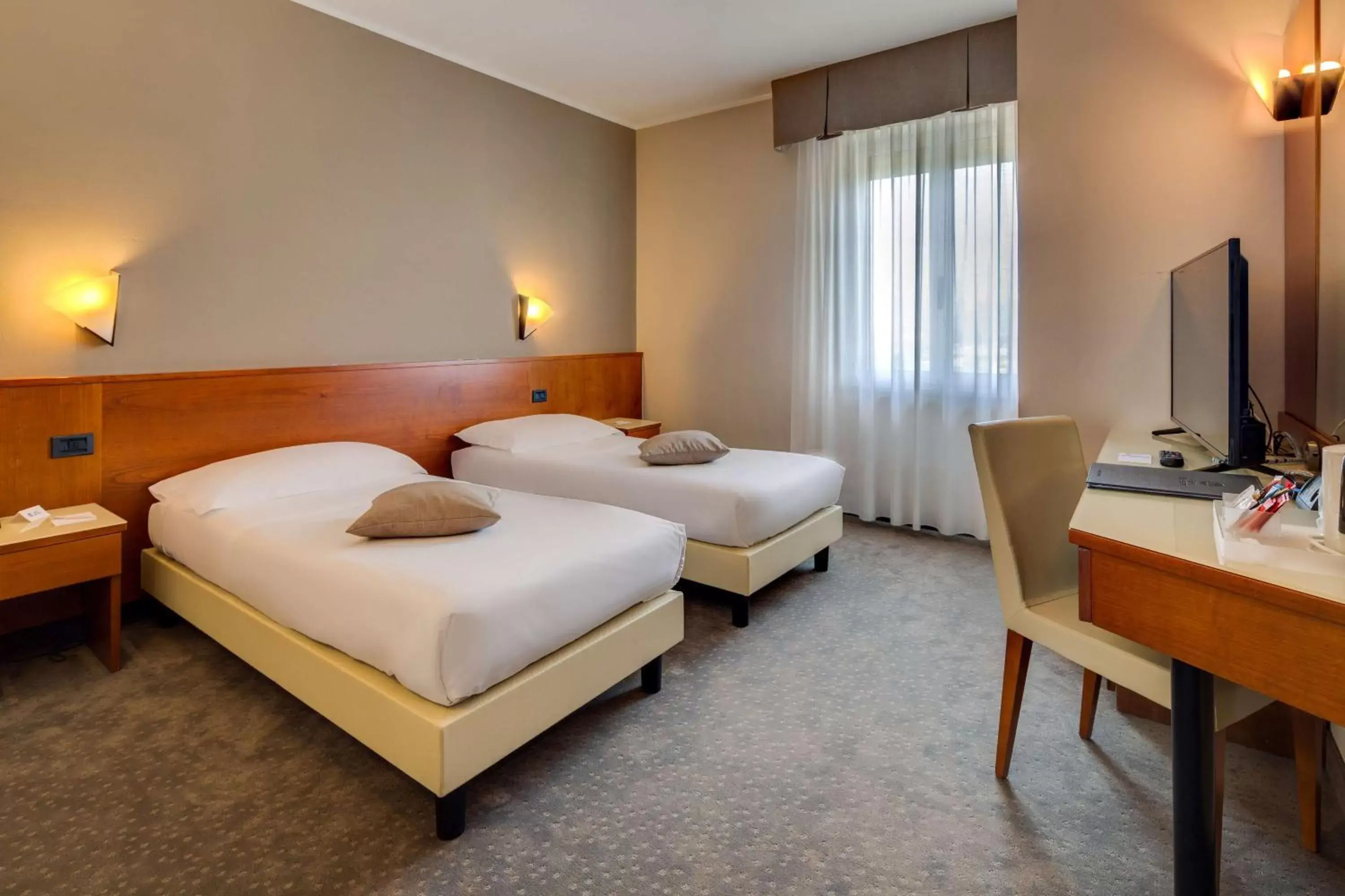 Classic Twin Room in Best Western Hotel Turismo Classic Twin Room in Best Western Hotel Turismo