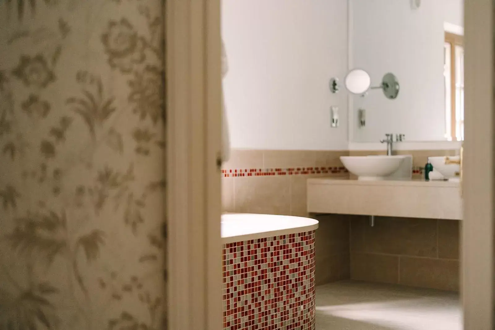 Luxe Junior Suite in Pennyhill Park Hotel and Spa Luxe Junior Suite in Pennyhill Park Hotel and Spa