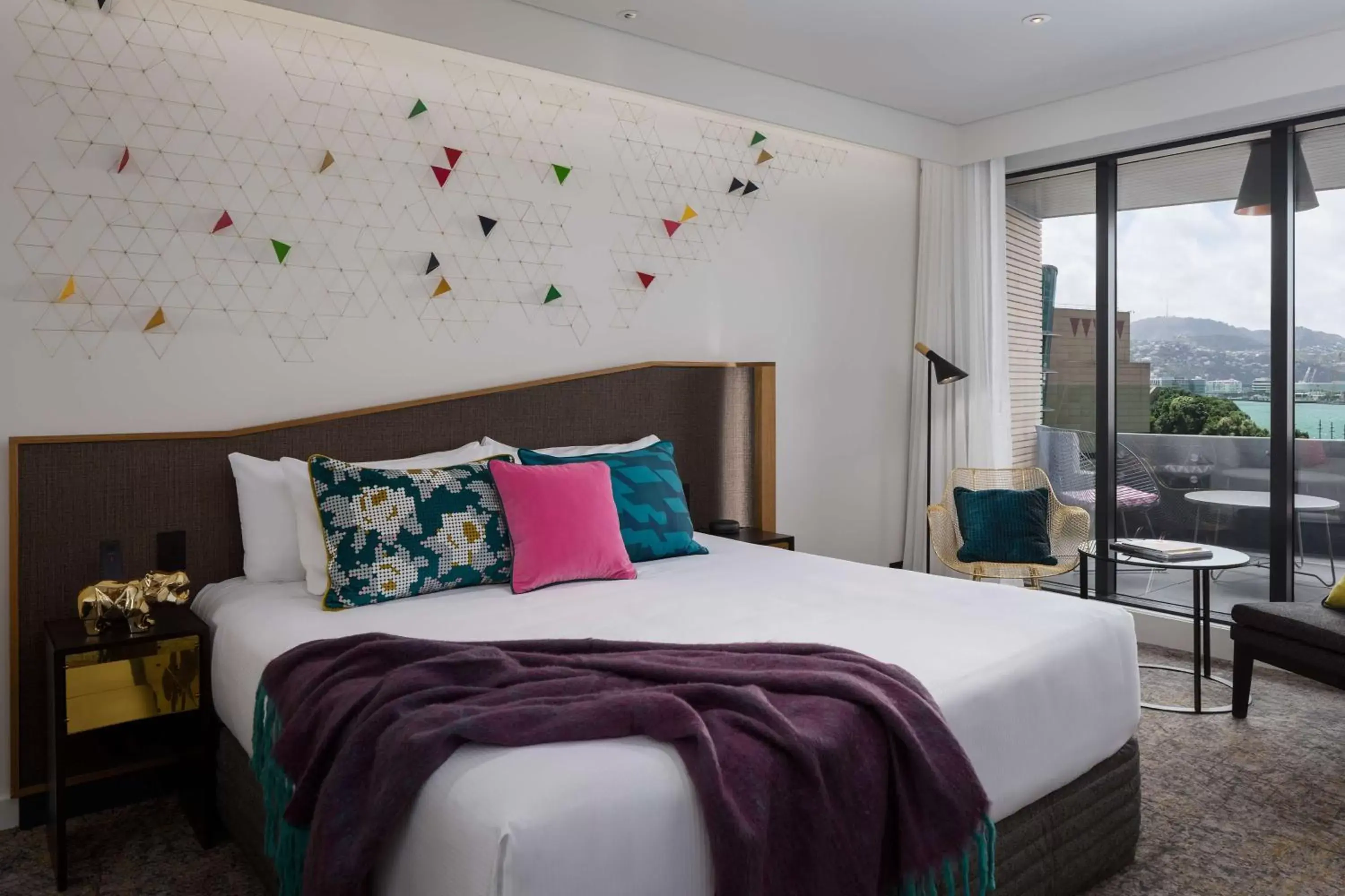 QT Harbourview Gallery King in QT Wellington QT Harbourview Gallery King in QT Wellington