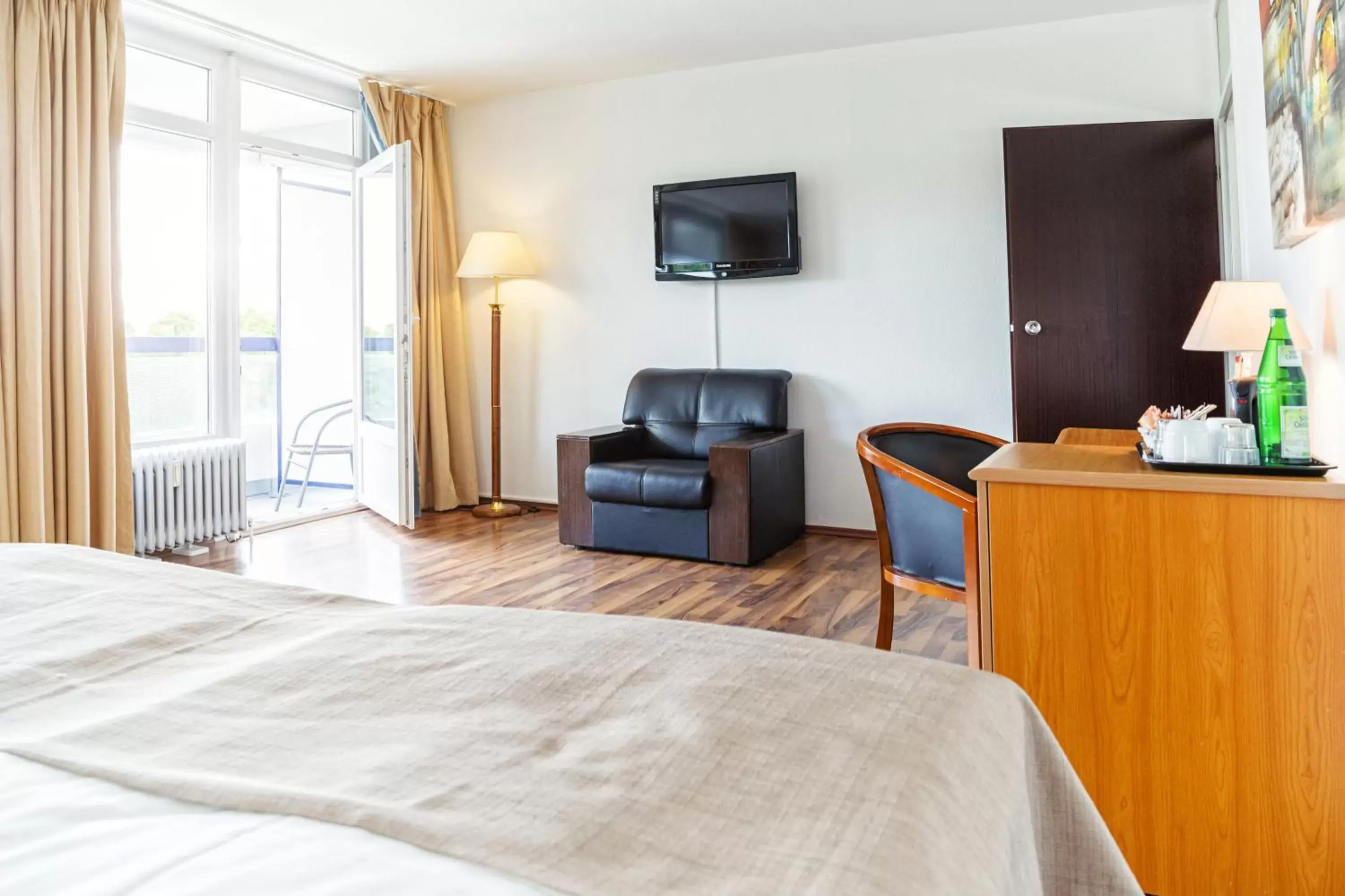 Standard Double Room in Hotel Plöner See by Tulip Inn Standard Double Room in Hotel Plöner See by Tulip Inn