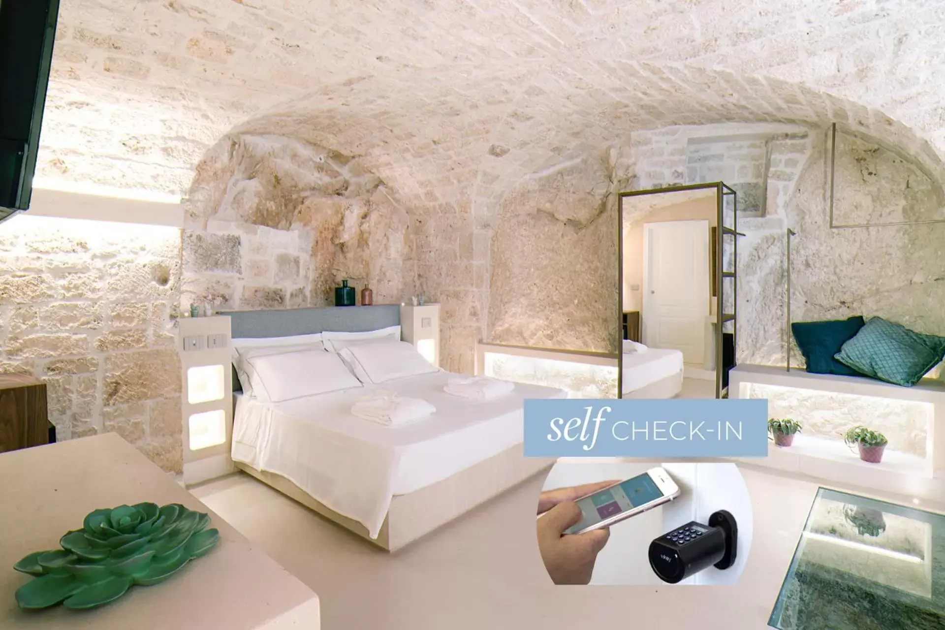 Large Double Room - Cave in Vico Bianco Raro Villas Smart Rooms Collection Large Double Room - Cave in Vico Bianco Raro Villas Smart Rooms Collection