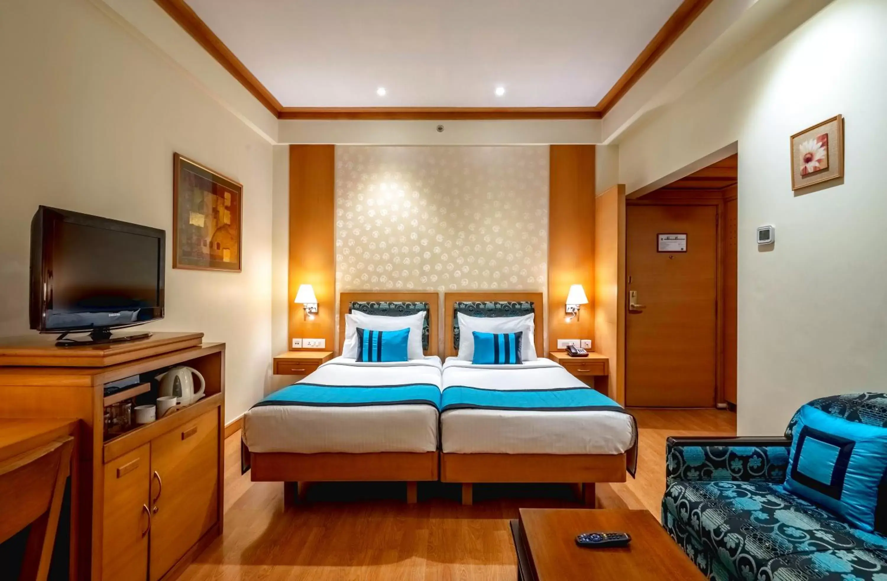 Business Club Room - 10% off on Laundry and Travel desk in Kenilworth Hotel, Kolkata Business Club Room - 10% off on Laundry and Travel desk in Kenilworth Hotel, Kolkata