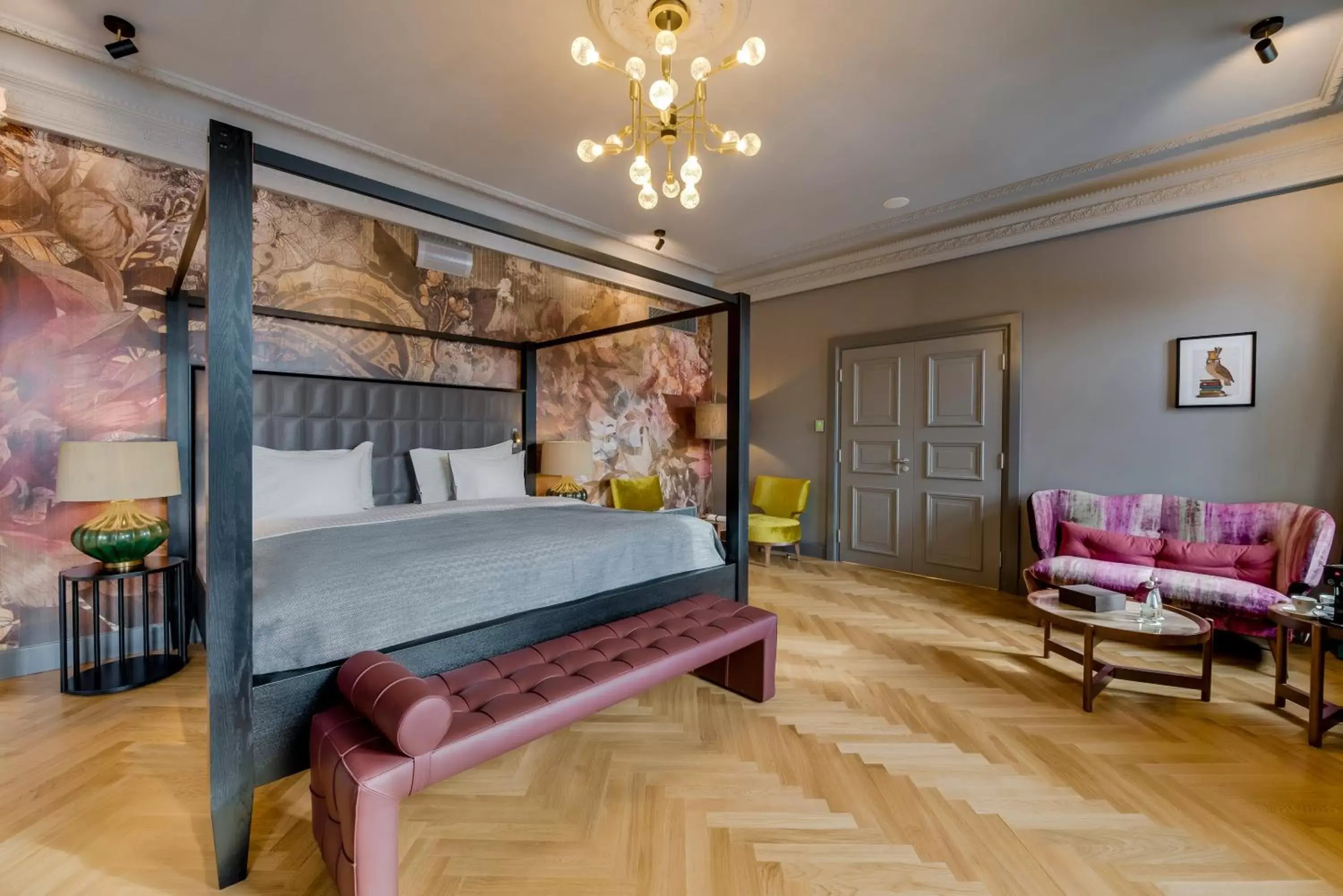 Grand Suite in Grand Poet Hotel and SPA by Semarah Grand Suite in Grand Poet Hotel and SPA by Semarah