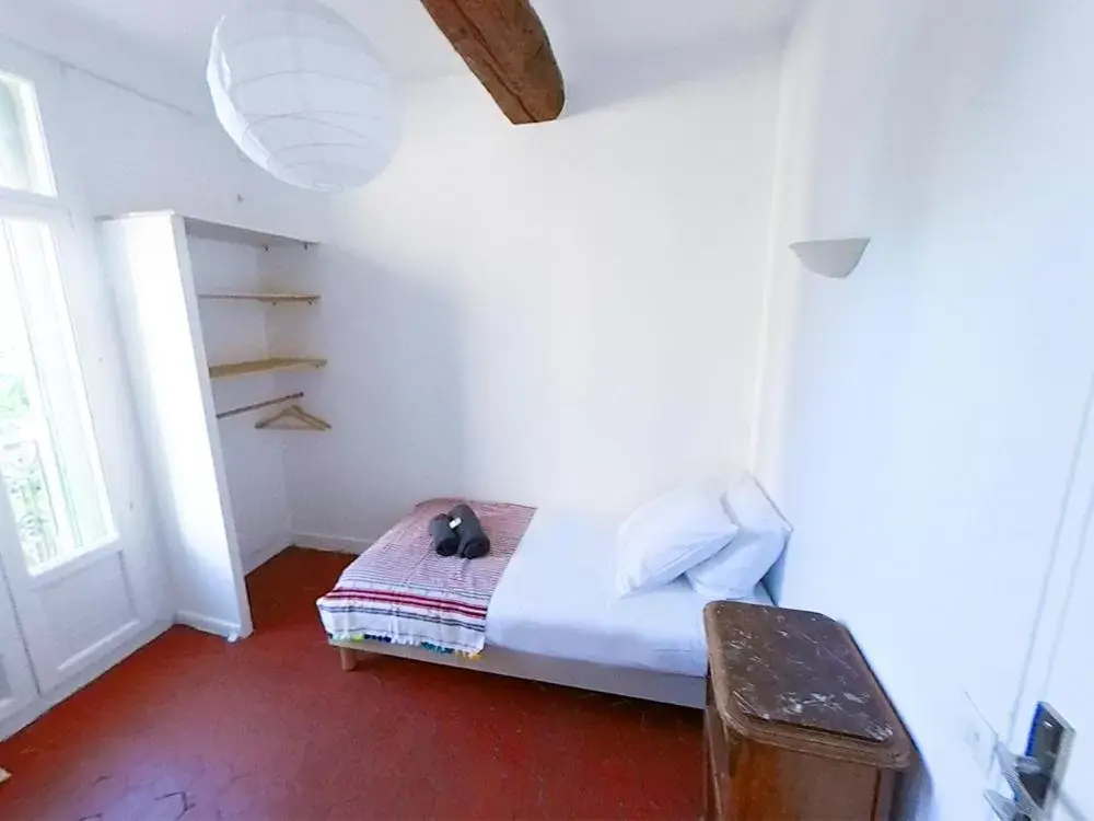 Single Room with Shared Bathroom in LA CASA DINA Single Room with Shared Bathroom in LA CASA DINA