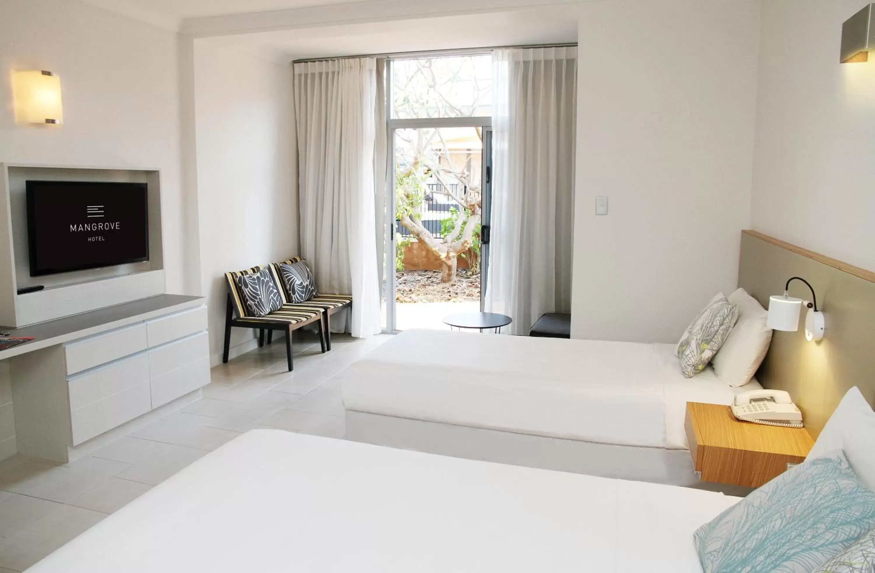 Superior Poolside Room - single occupancy in Mangrove Hotel Superior Poolside Room - single occupancy in Mangrove Hotel