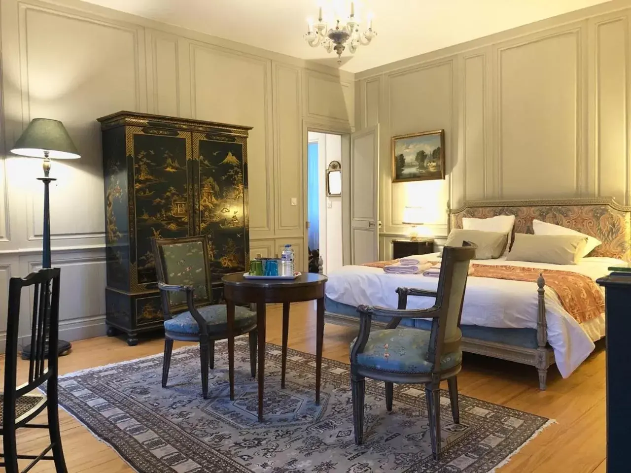 Deluxe Double Room in Castel Saint-Léonard Deluxe Double Room in Castel Saint-Léonard