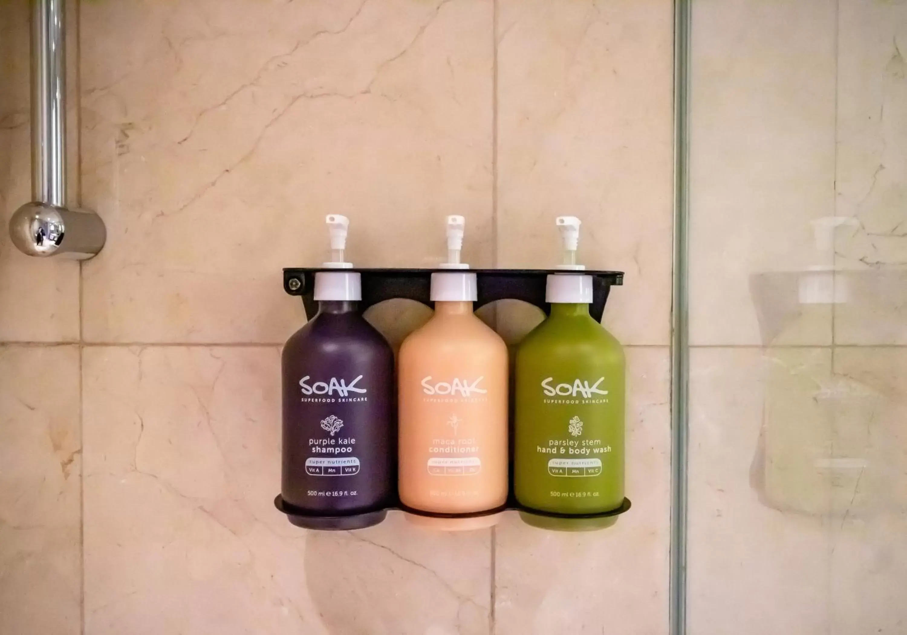 Standard Twin Room - Smoking in Holiday Inn Singapore Little India, an IHG Hotel Standard Twin Room - Smoking in Holiday Inn Singapore Little India, an IHG Hotel