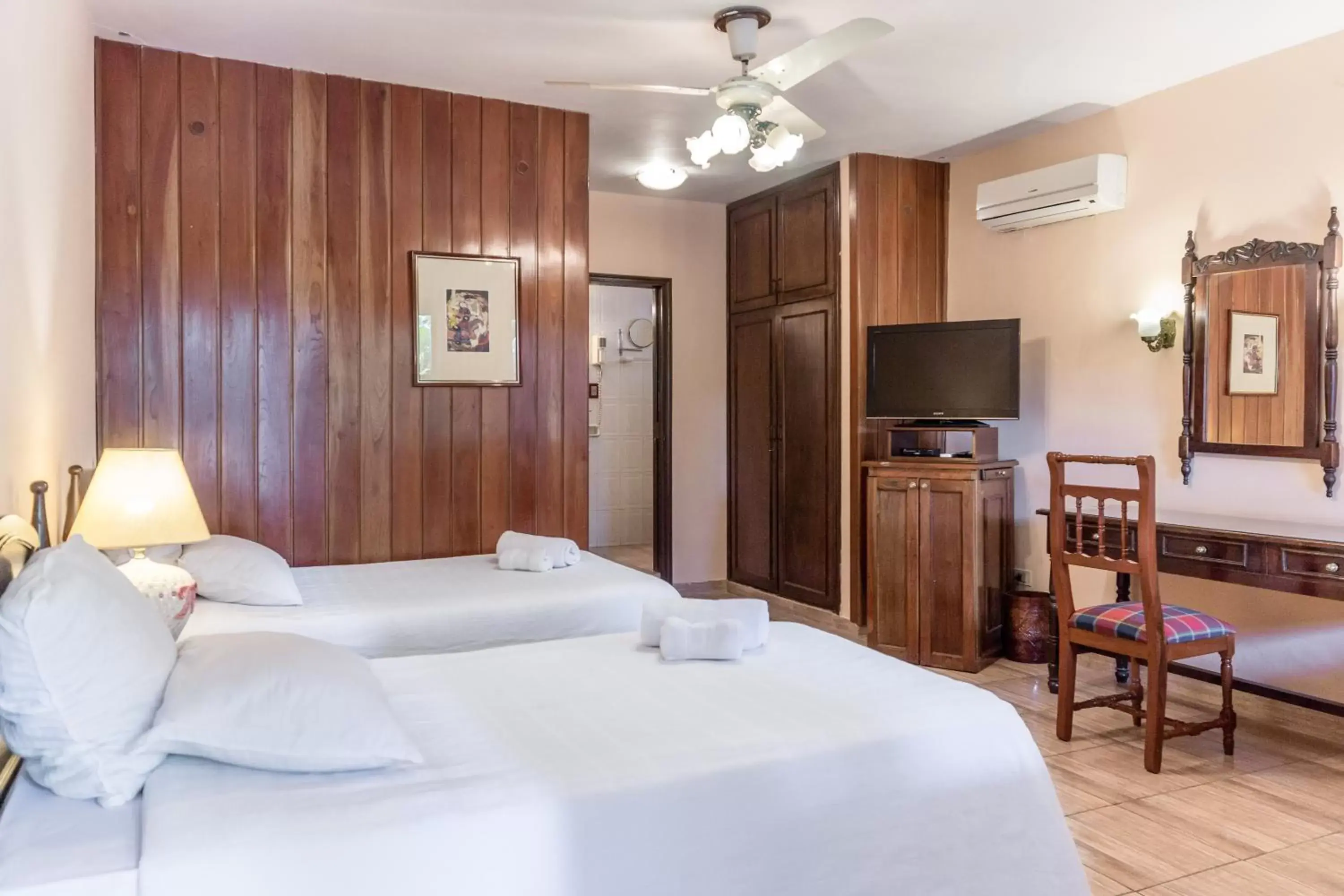 Twin Room in Paramanta Lifestyle Hotel Twin Room in Paramanta Lifestyle Hotel