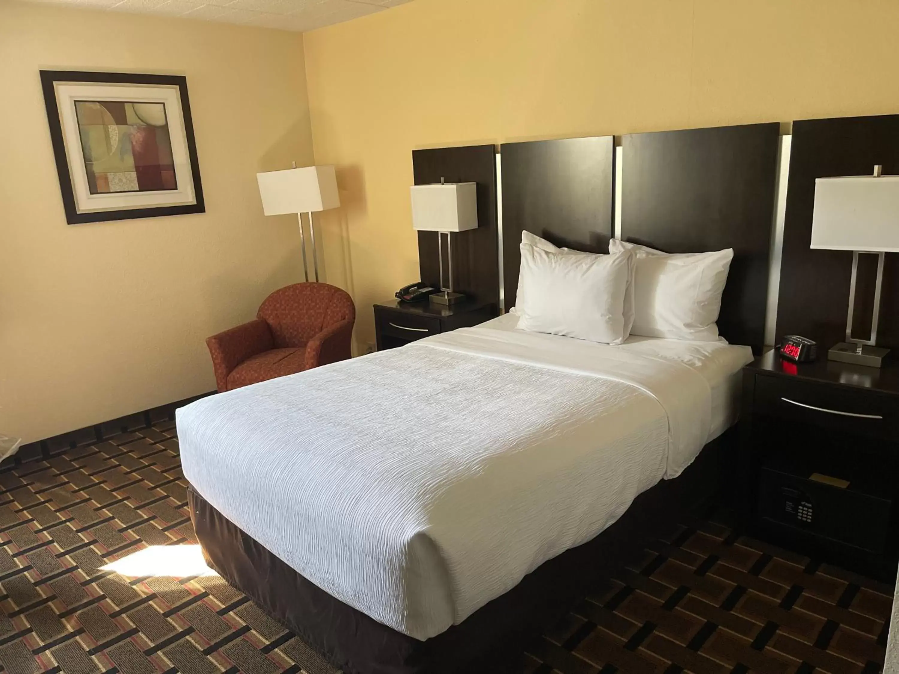 1 Double Bed, Mobility/Hearing Accessible Room, Bathtub w/Grab Bars, Non-Smoking in Baymont by Wyndham Scranton Dunmore 1 Double Bed, Mobility/Hearing Accessible Room, Bathtub w/Grab Bars, Non-Smoking in Baymont by Wyndham Scranton Dunmore