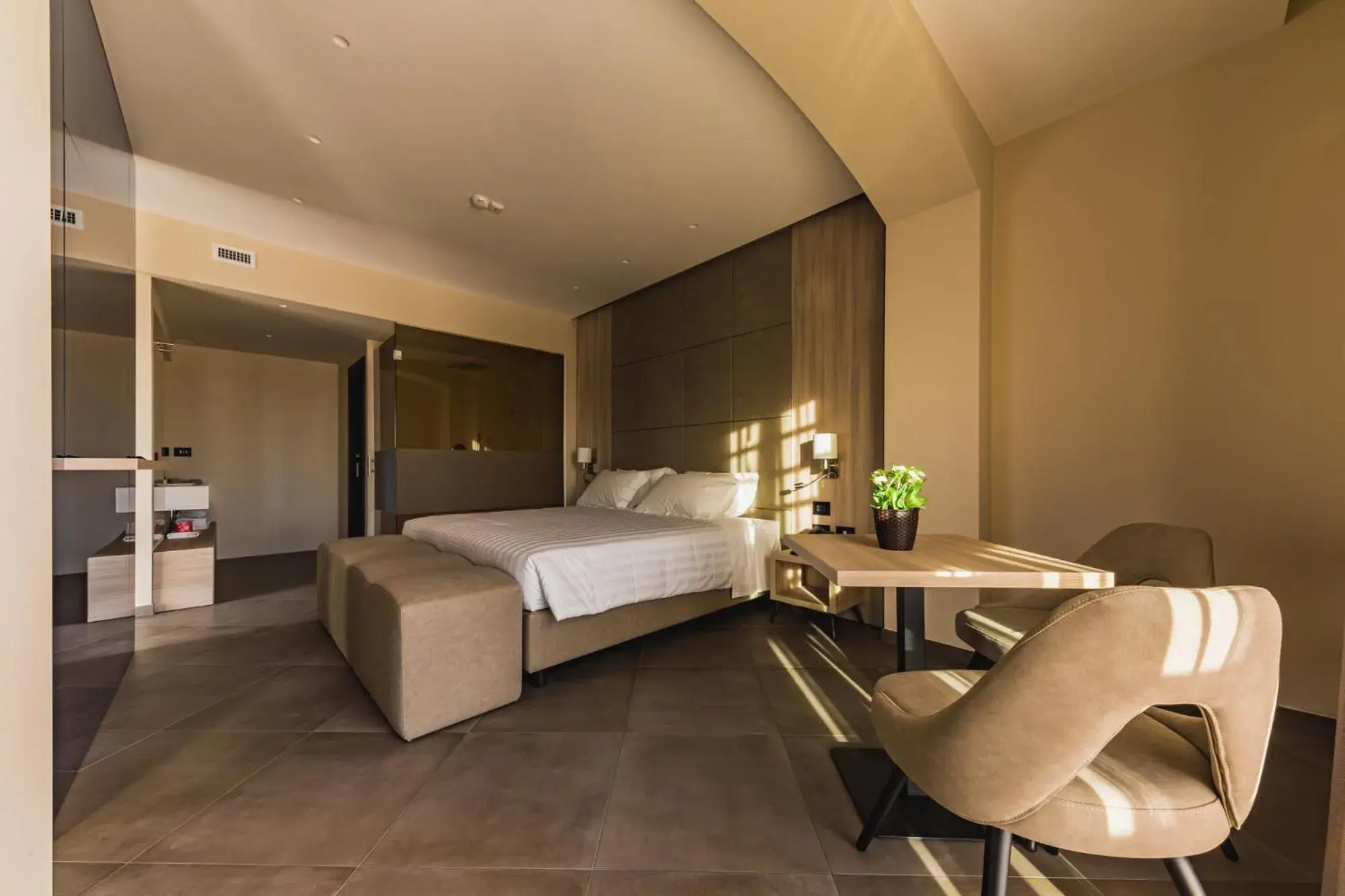 Suite in Salina Hotel Suite in Salina Hotel