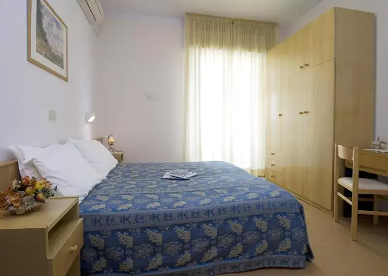 Triple Room with Balcony in Hotel Nives Triple Room with Balcony in Hotel Nives