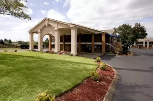 Americas Best Value Inn & Suites in Murfreesboro Americas Best Value Inn & Suites in Murfreesboro