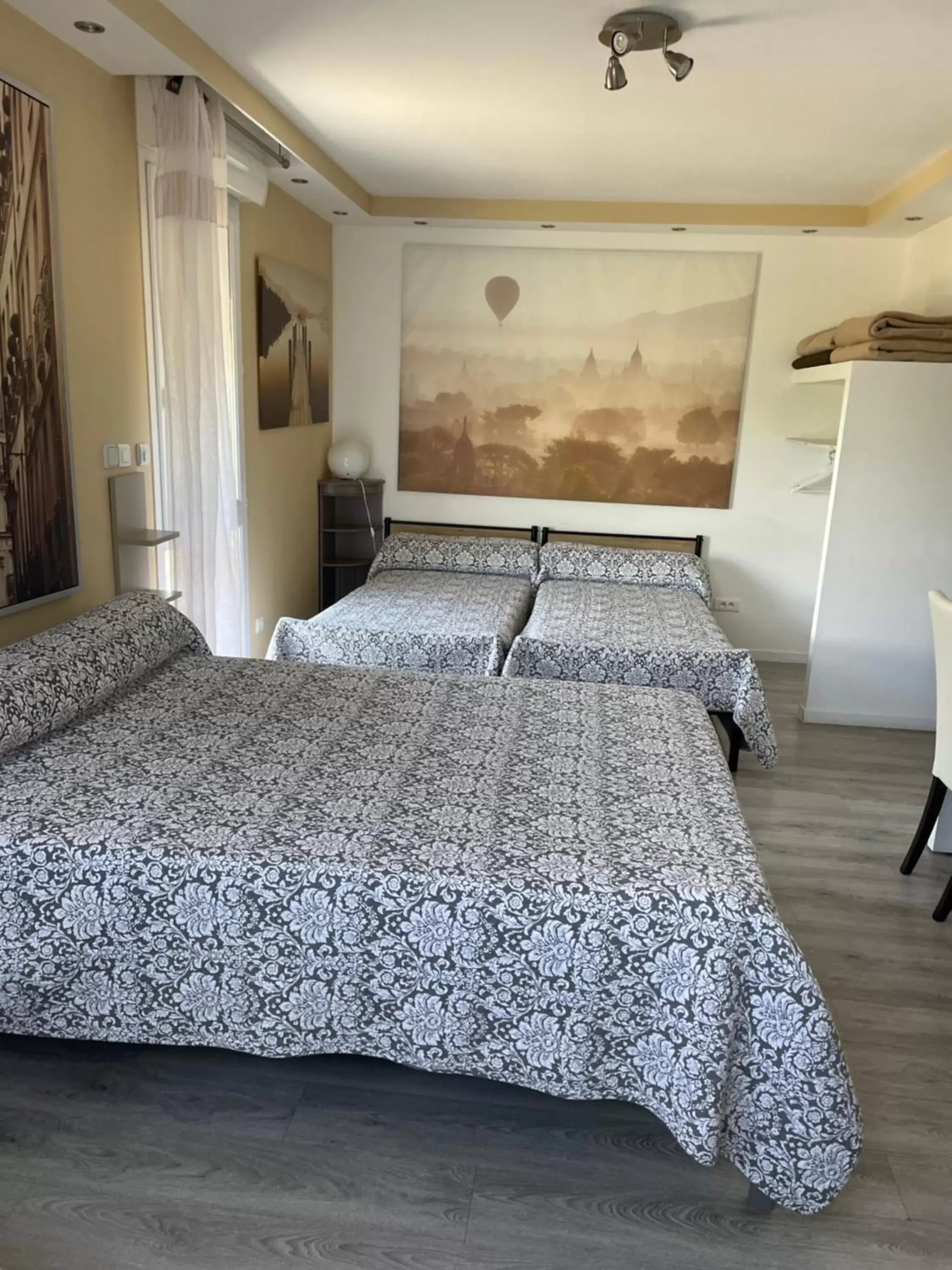 Family Room with Private Bathroom in L'Abribis Family Room with Private Bathroom in L'Abribis