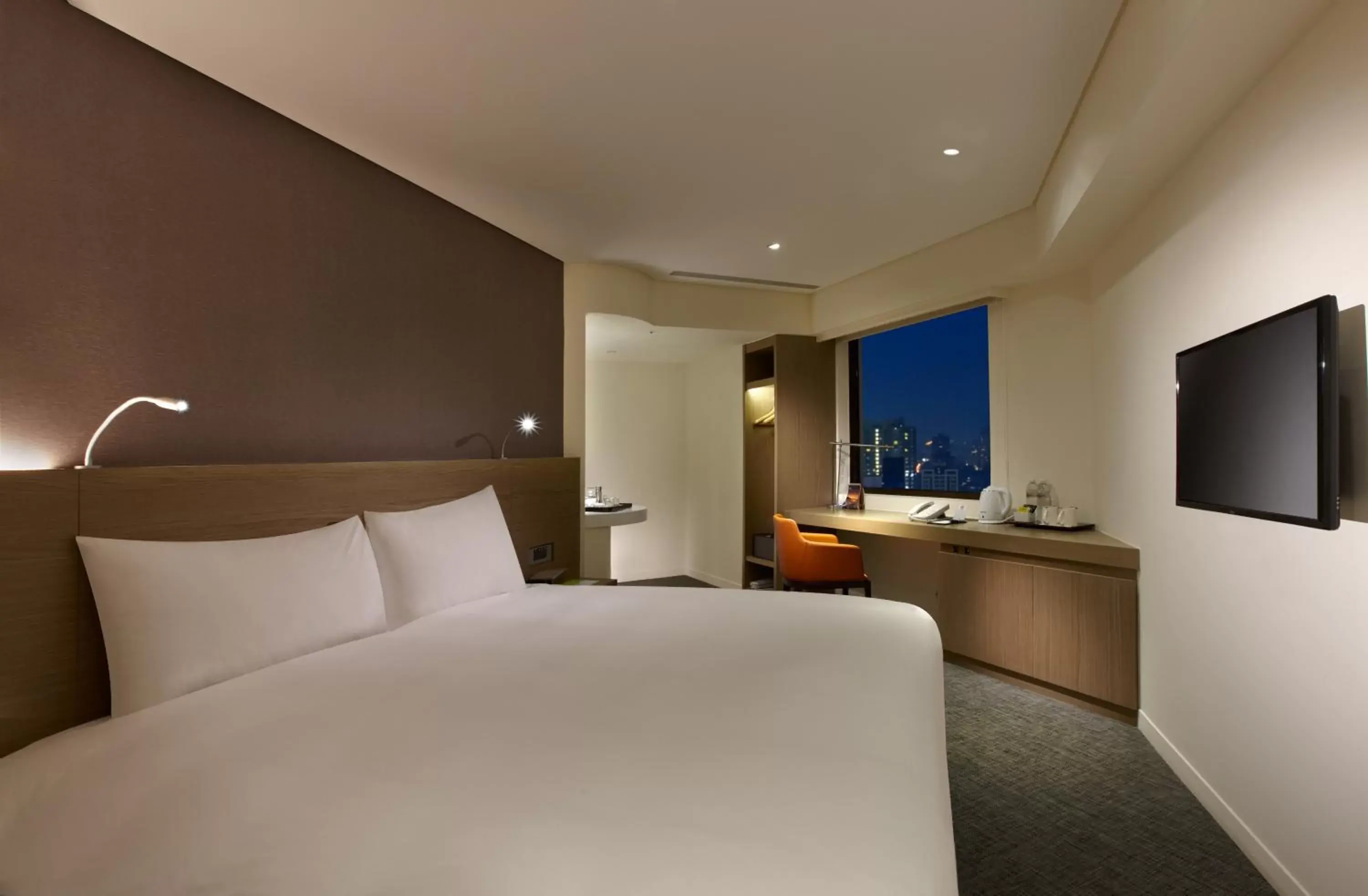 Business Double Room in Royal Inn Taipei Linsen - Huashan 1914 Creative Park Business Double Room in Royal Inn Taipei Linsen - Huashan 1914 Creative Park