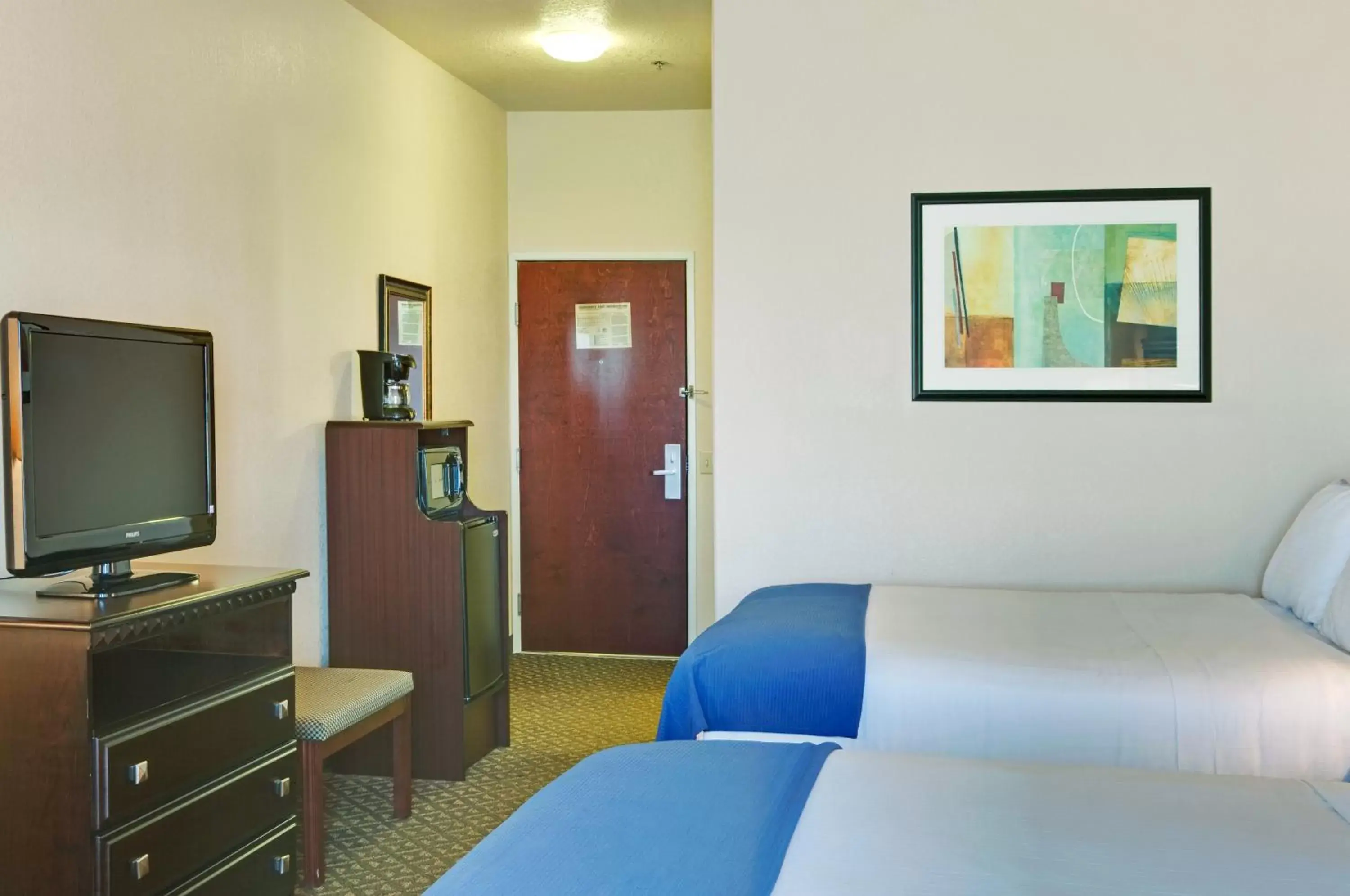 Holiday Inn Express Delano Highway 99 by IHG Holiday Inn Express Delano Highway 99 by IHG