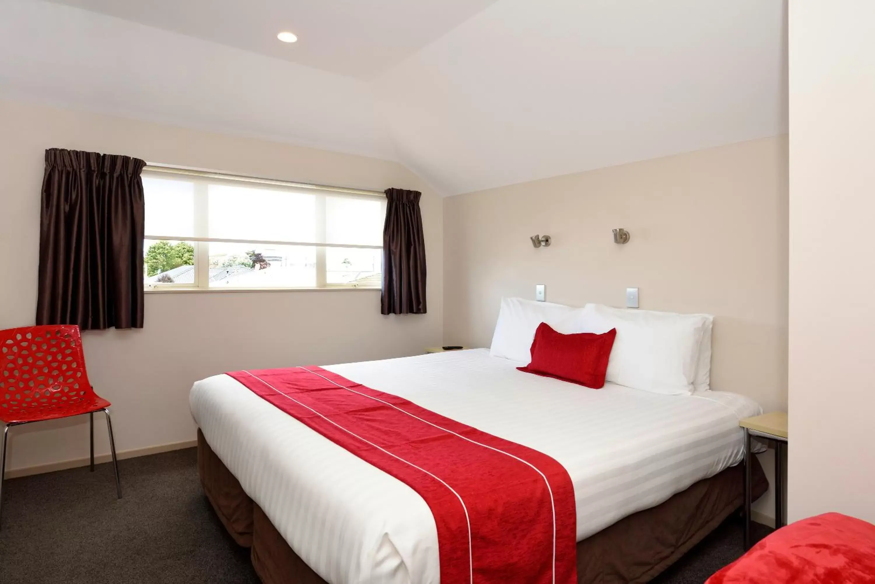 Two-Bedroom Apartment - Top Floor in 171 On High Motel Two-Bedroom Apartment - Top Floor in 171 On High Motel