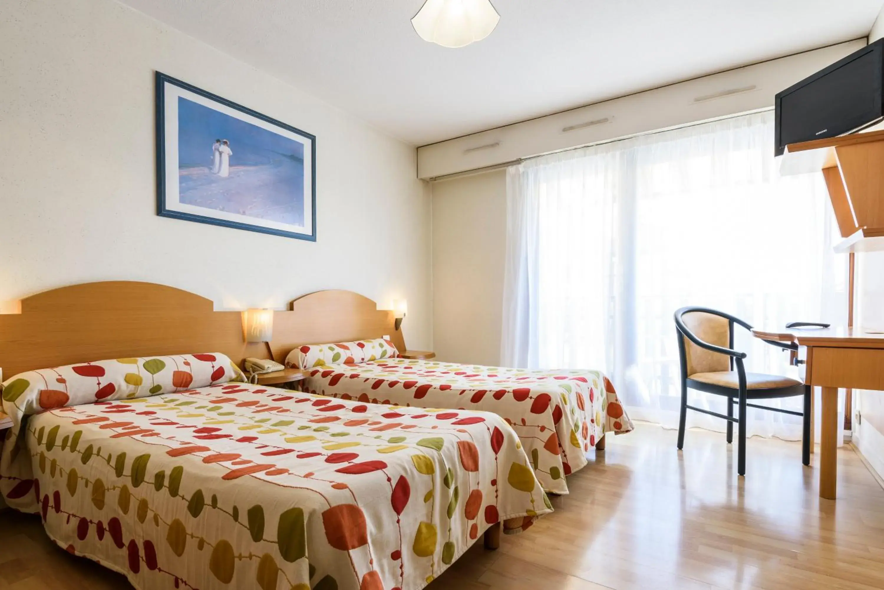 Standard Double or Twin Room in Résidence Espace Thermal Standard Double or Twin Room in Résidence Espace Thermal