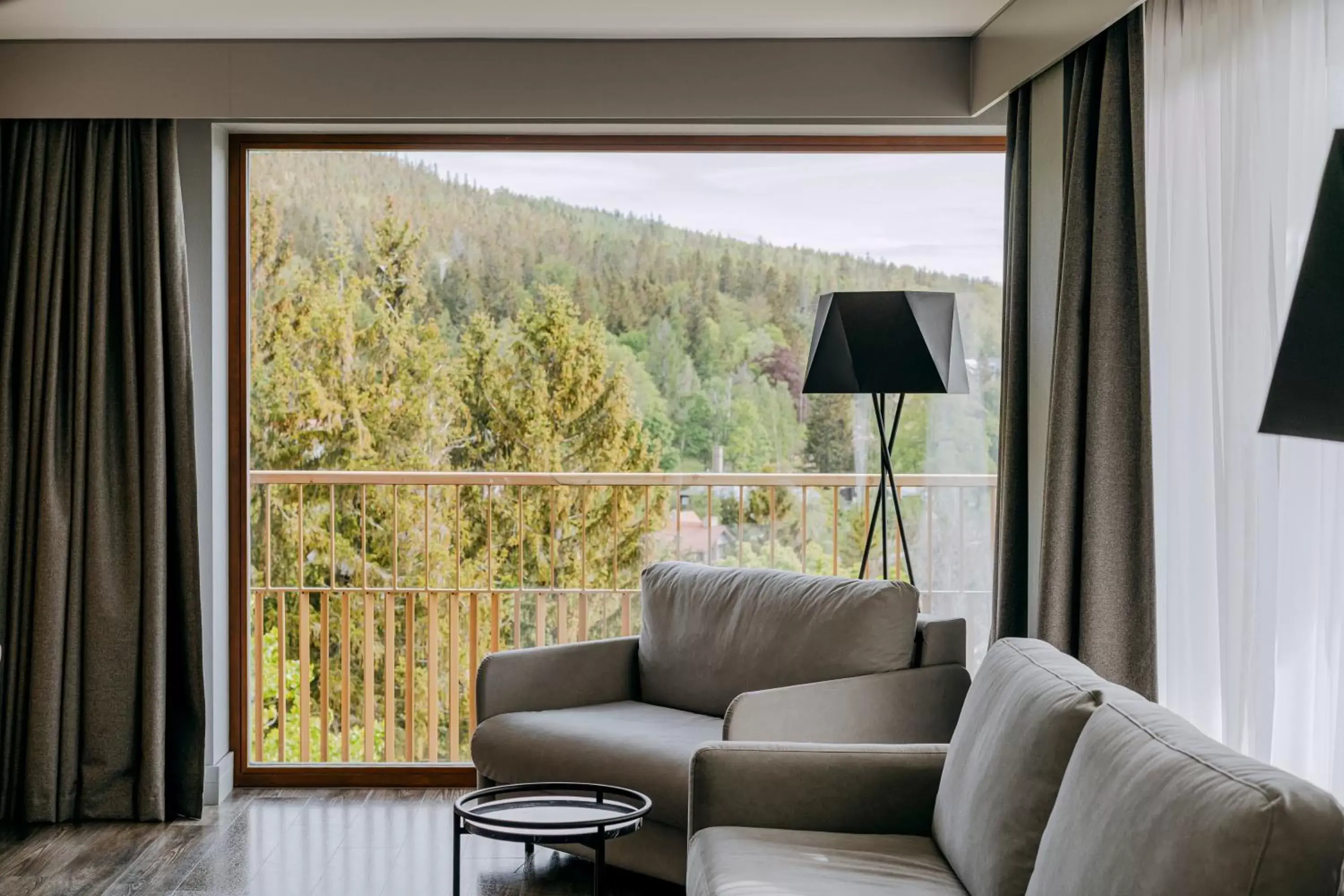 Superior Suite with Mountain View in Radisson Hotel Szklarska Poręba Superior Suite with Mountain View in Radisson Hotel Szklarska Poręba