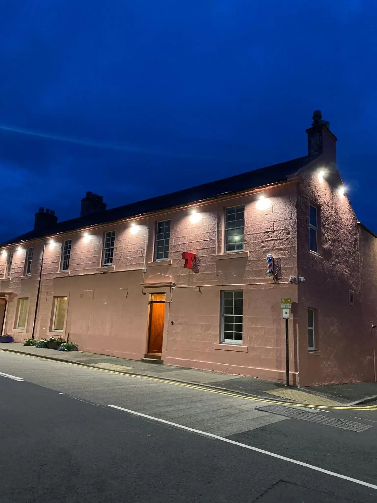 Queensberry arms hotel Queensberry arms hotel