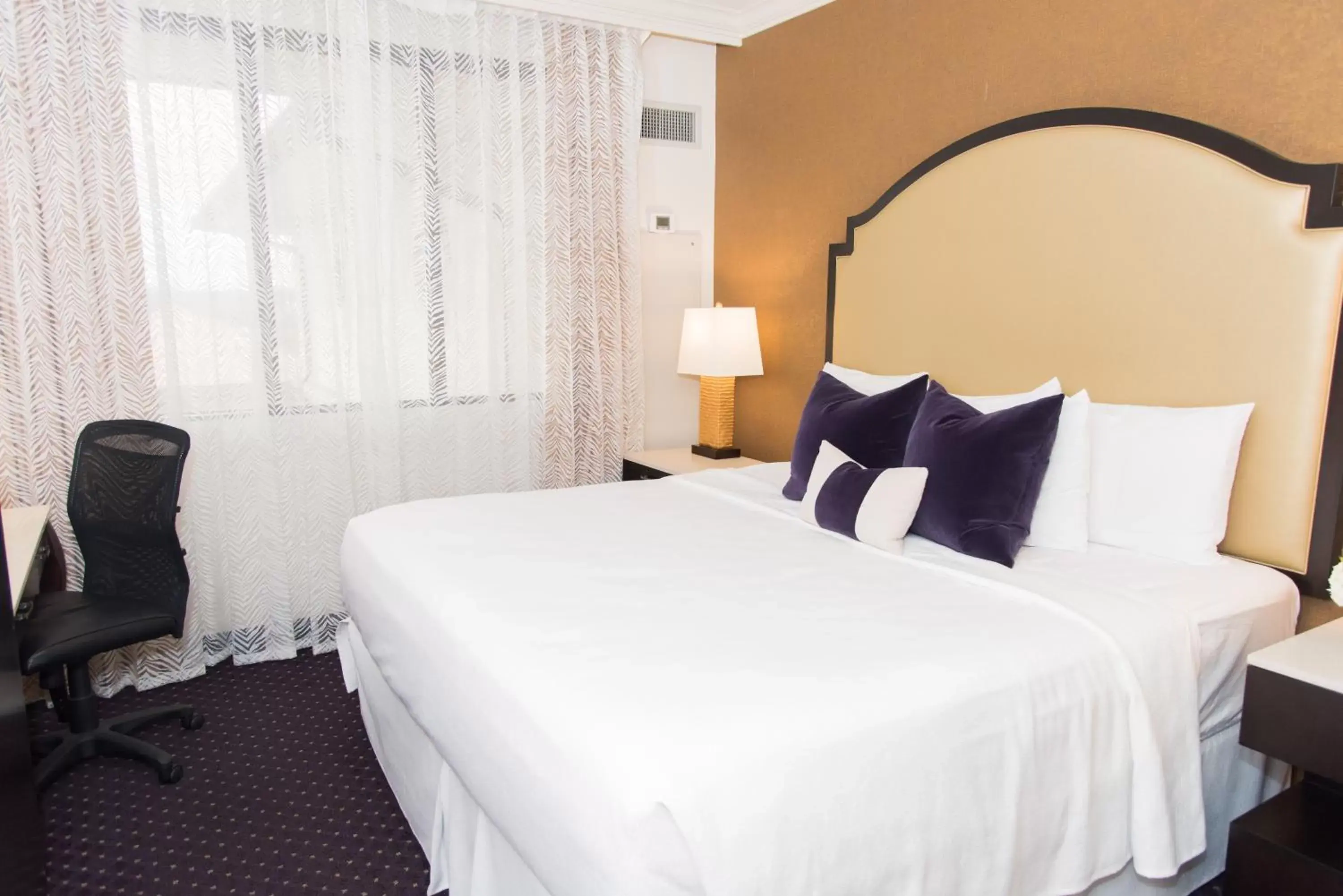 Standard King Room - single occupancy in The Cook Hotel and Conference Center at LSU Standard King Room - single occupancy in The Cook Hotel and Conference Center at LSU