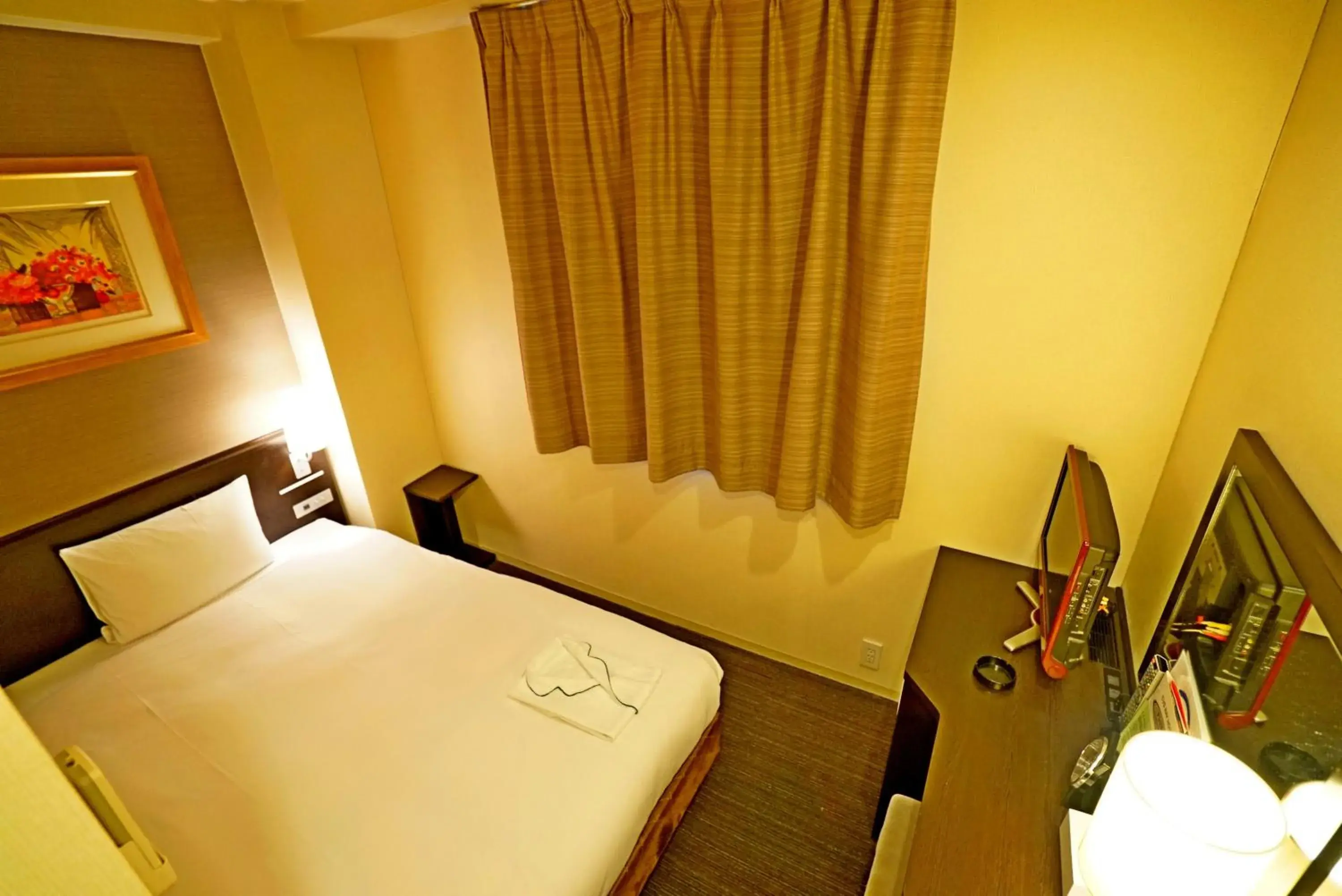 Single Room - Smoking in CVS Bay Hotel Single Room - Smoking in CVS Bay Hotel