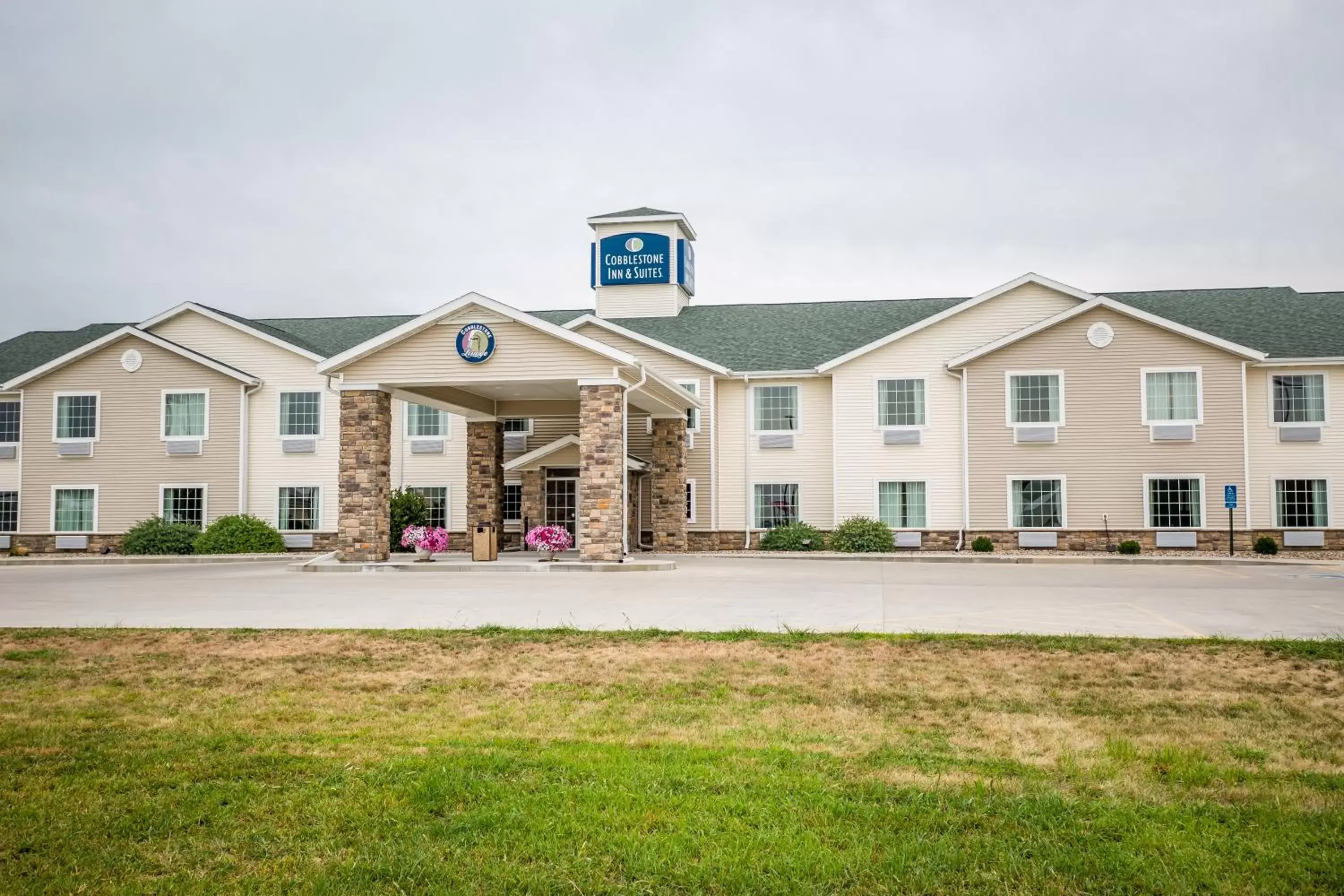 Cobblestone Inn & Suites-Winterset Cobblestone Inn & Suites-Winterset