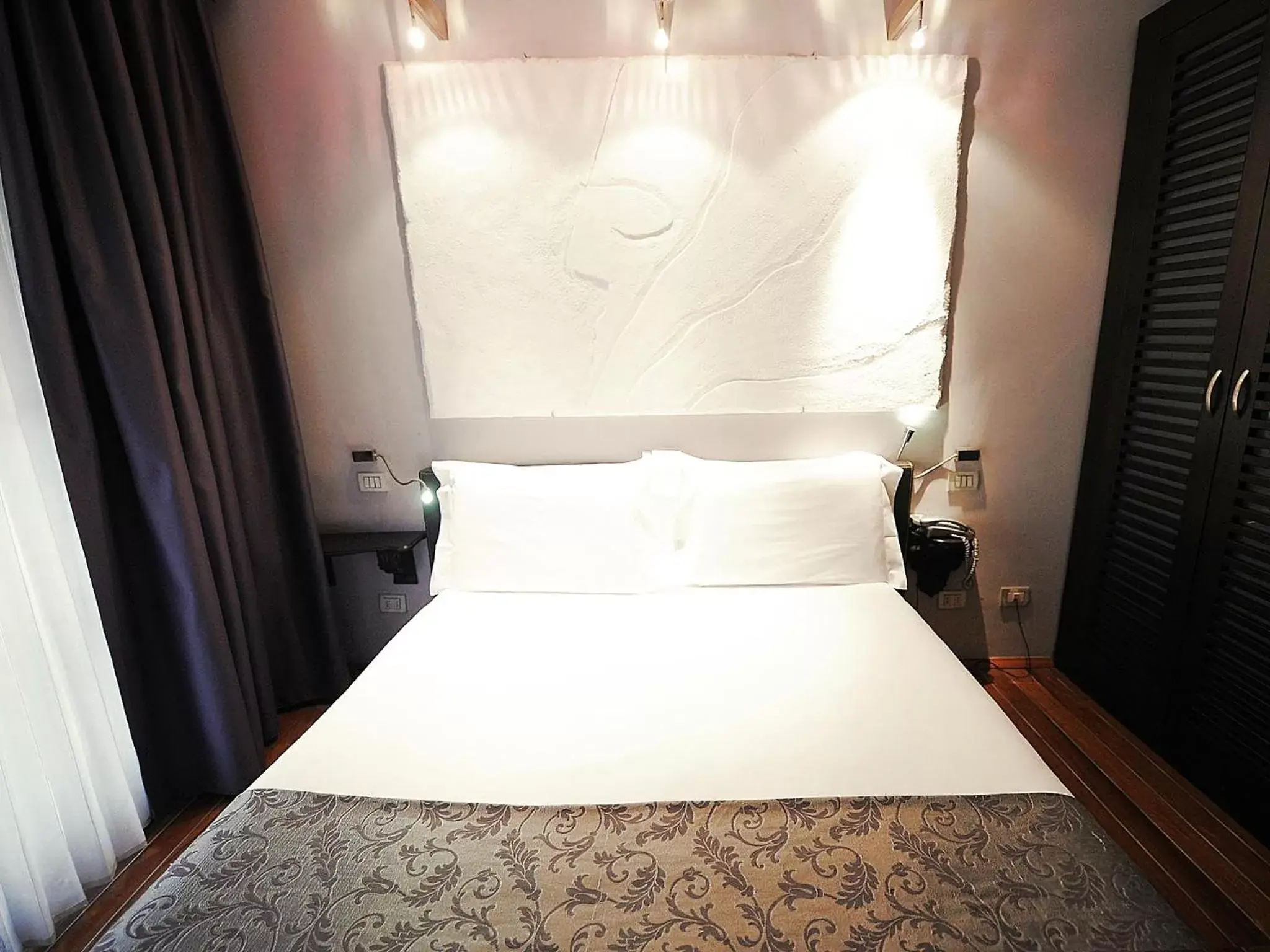 Classic Double Room in Borghese Palace Art Hotel Classic Double Room in Borghese Palace Art Hotel