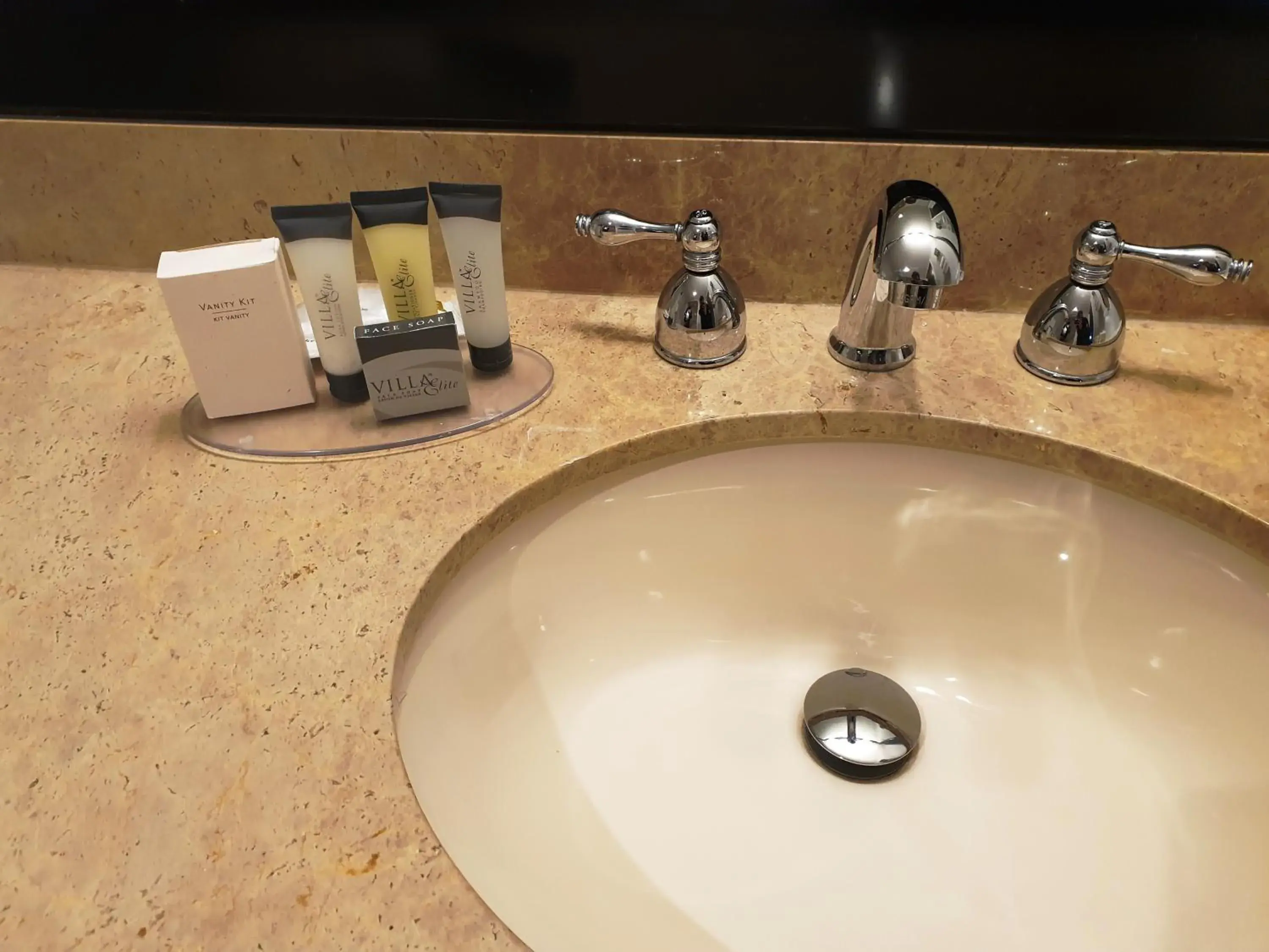 Queen Room with Two Queen Beds - Disability Access in Riverland Inn & Suites Queen Room with Two Queen Beds - Disability Access in Riverland Inn & Suites