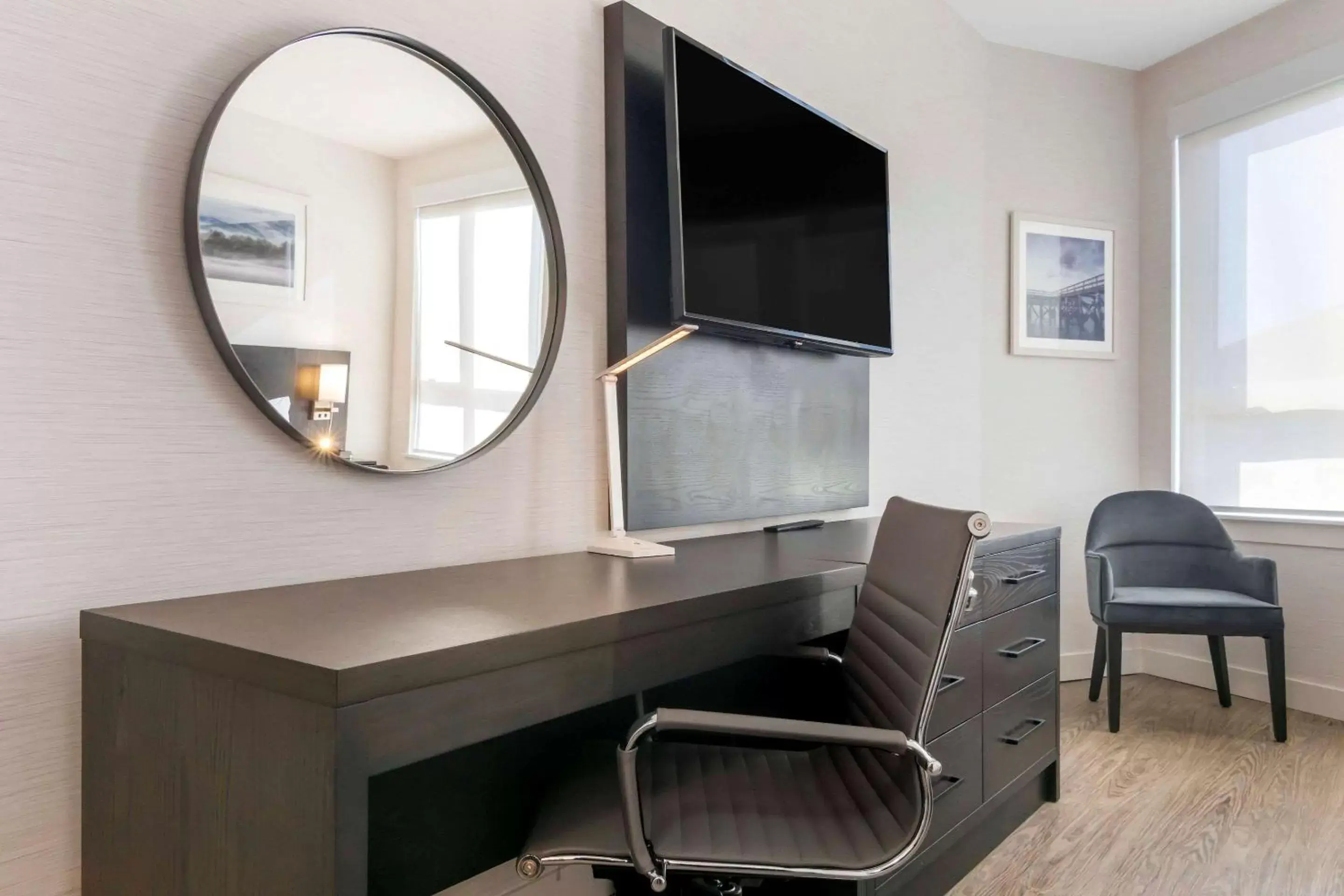 Standard King Room - Non-Smoking in Quality Inn Standard King Room - Non-Smoking in Quality Inn