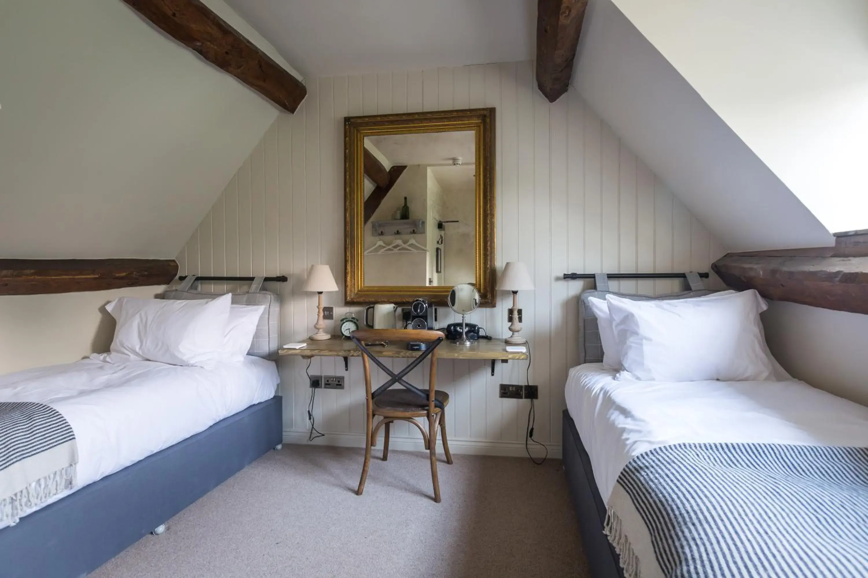 Small Twin Room in The Frogmill Hotel Small Twin Room in The Frogmill Hotel