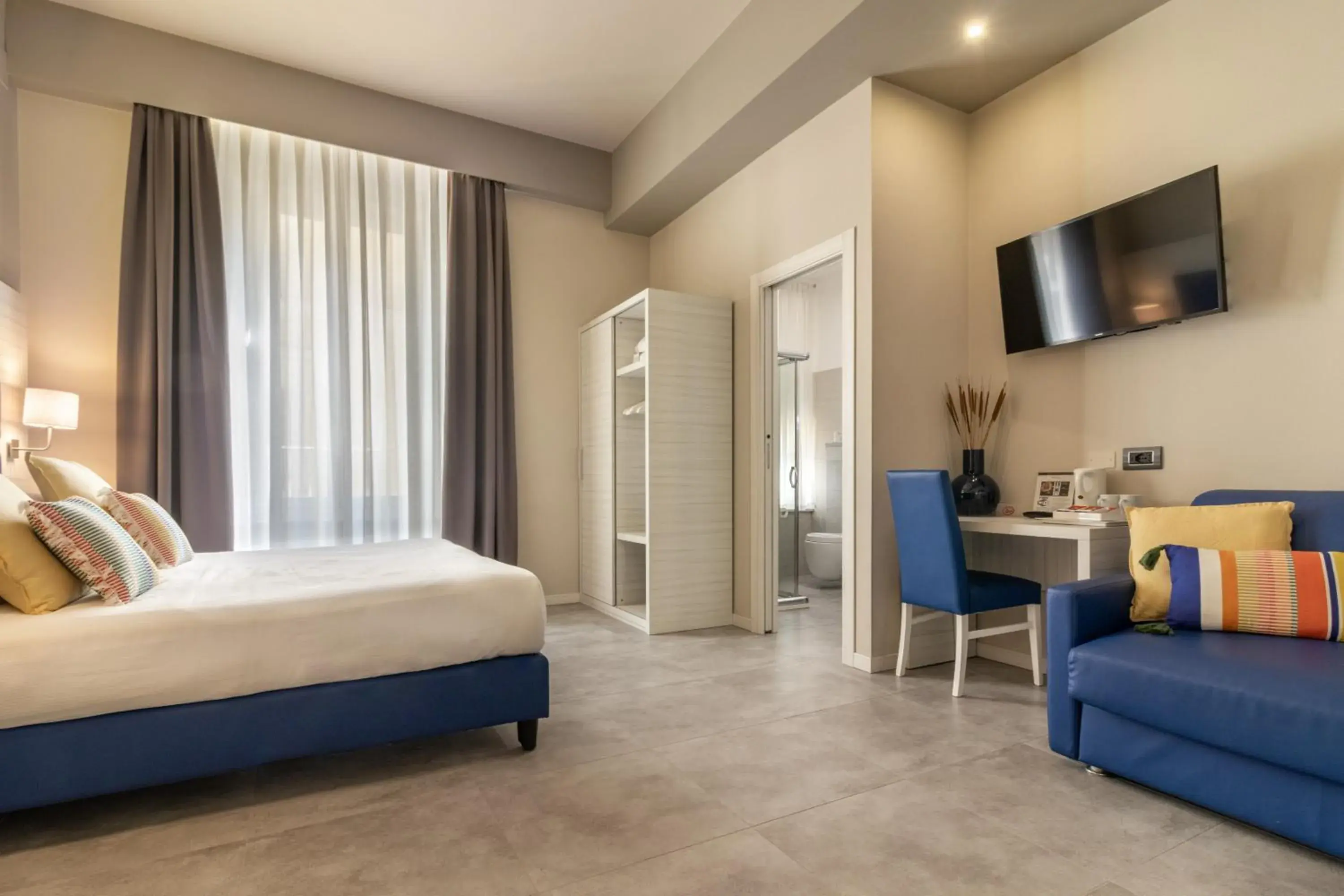 Deluxe Double or Twin Room in Cinque Terre Gateway Deluxe Double or Twin Room in Cinque Terre Gateway