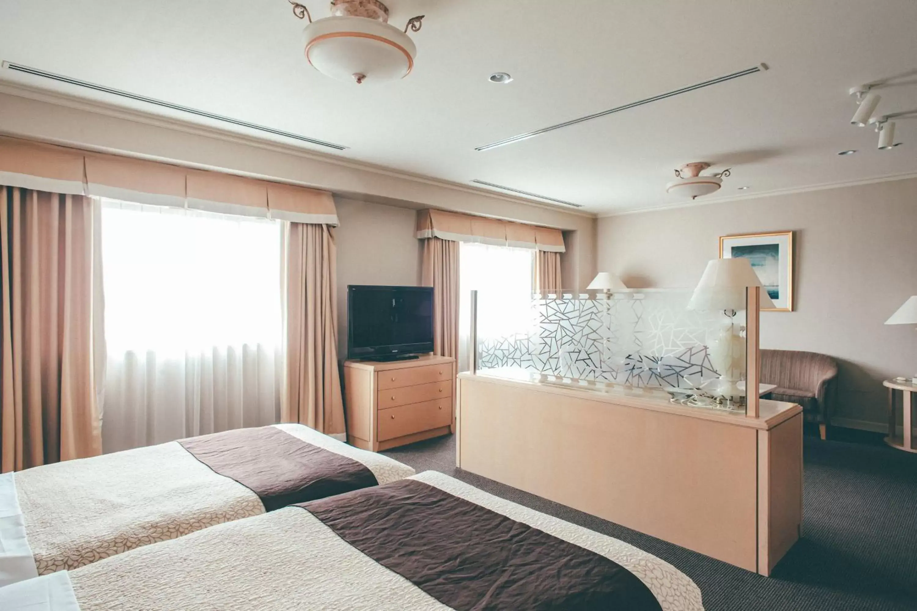 Deluxe Twin Room with River View - single occupancy - Non-Smoking - Top Floor in Numazu River Side Hotel Deluxe Twin Room with River View - single occupancy - Non-Smoking - Top Floor in Numazu River Side Hotel