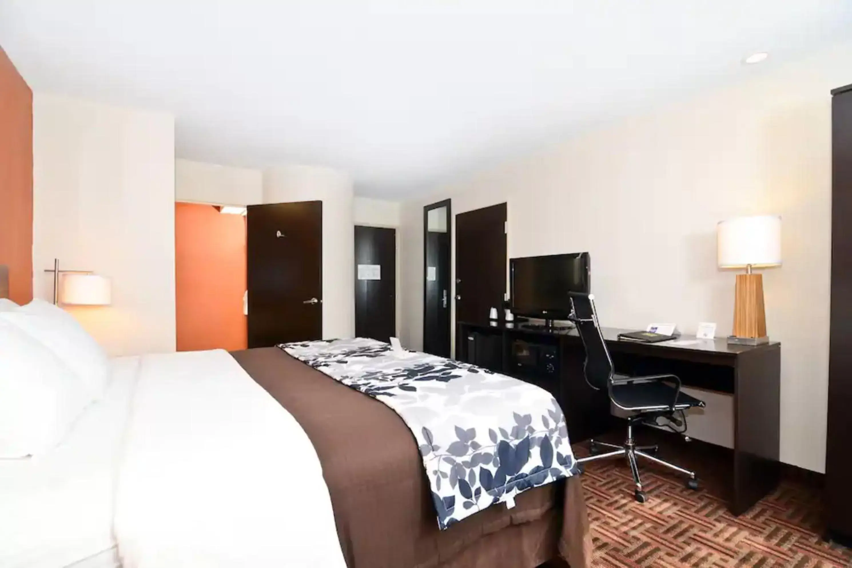 Standard King Room - Non-Smoking in Sleep Inn O'Fallon near I-64 Standard King Room - Non-Smoking in Sleep Inn O'Fallon near I-64