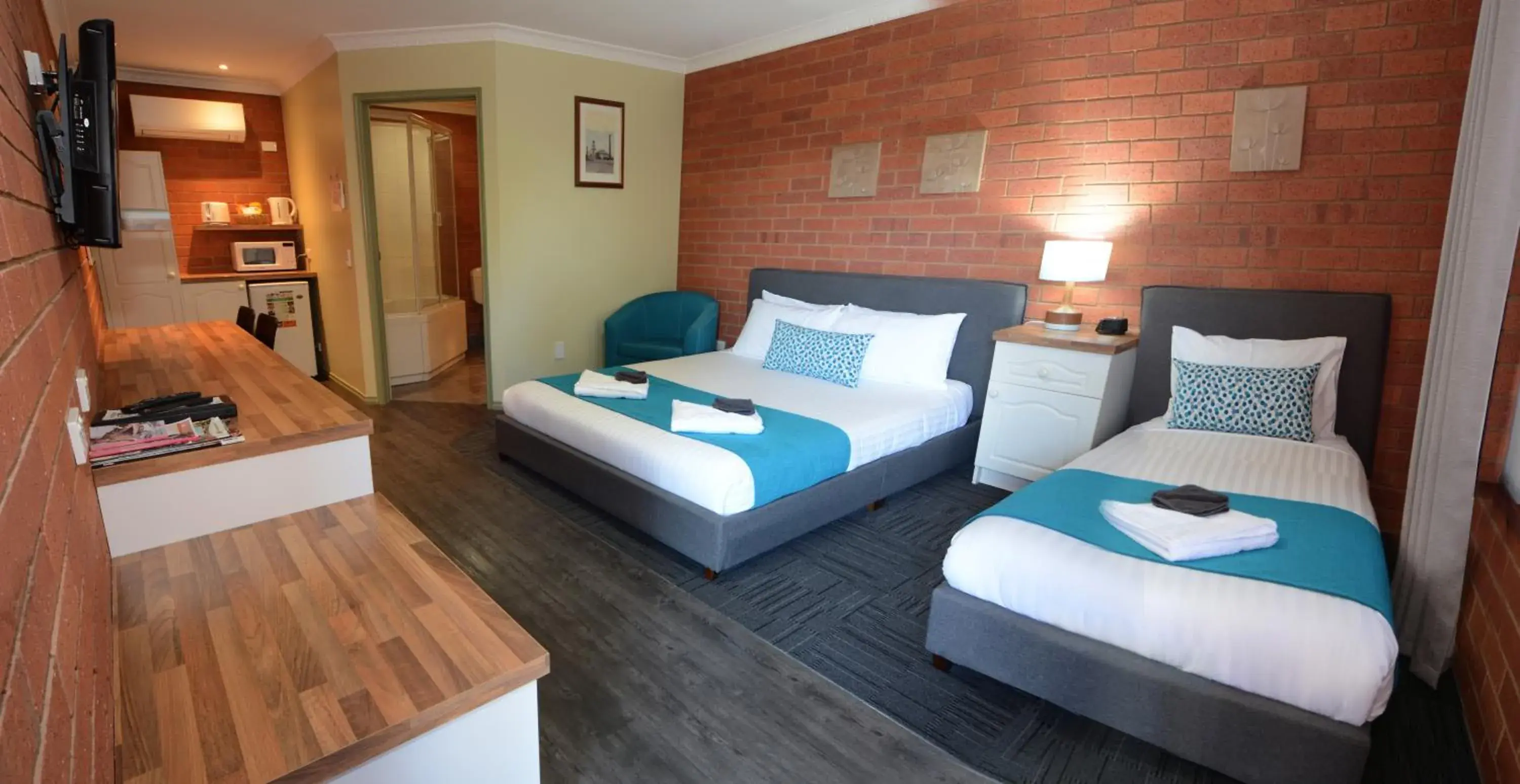 Twin Room with Bath in Bendigo Goldfields Motor Inn Twin Room with Bath in Bendigo Goldfields Motor Inn