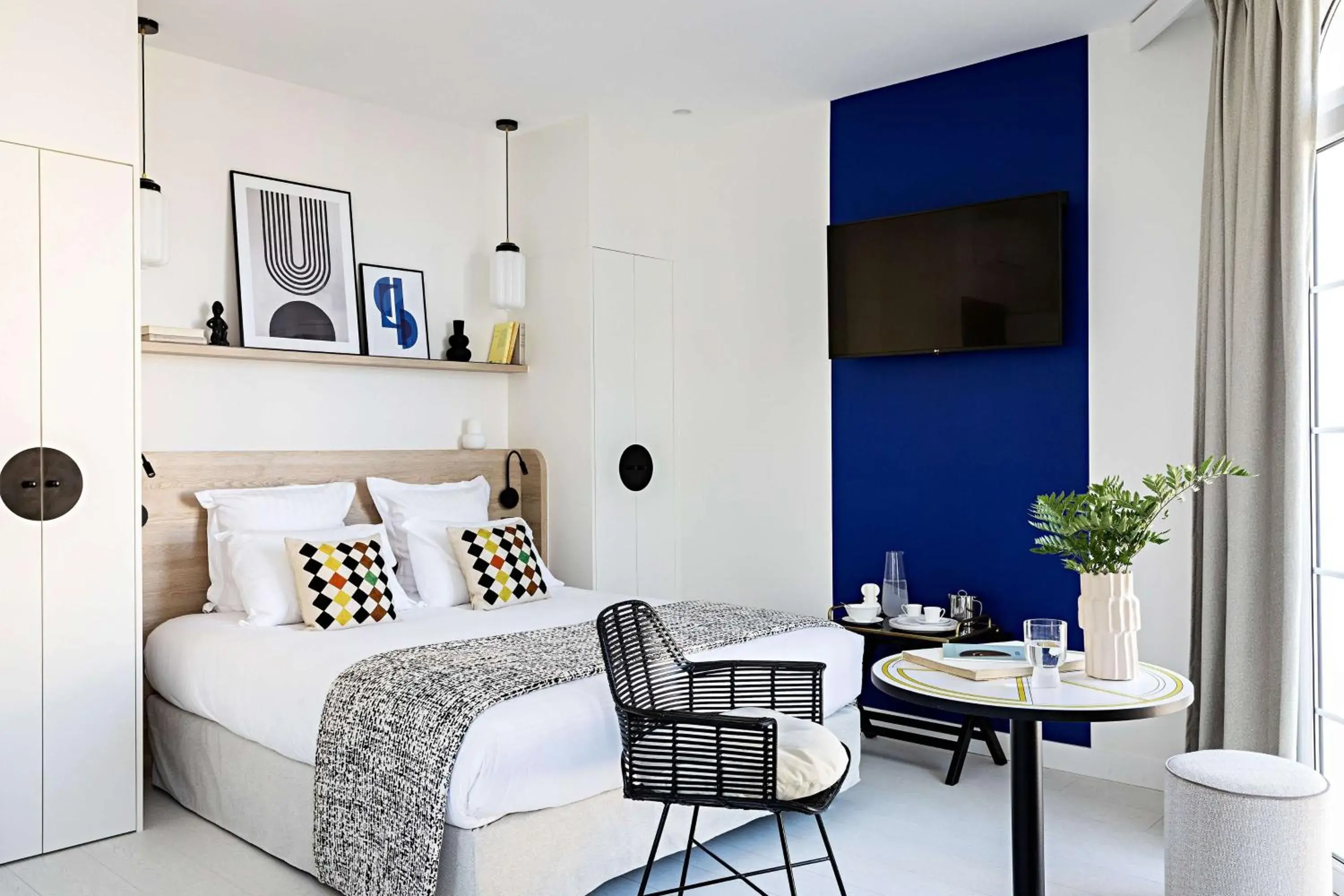 Junior Queen Suite in Le Riviera Collection, Signature Collection by Best Western Junior Queen Suite in Le Riviera Collection, Signature Collection by Best Western