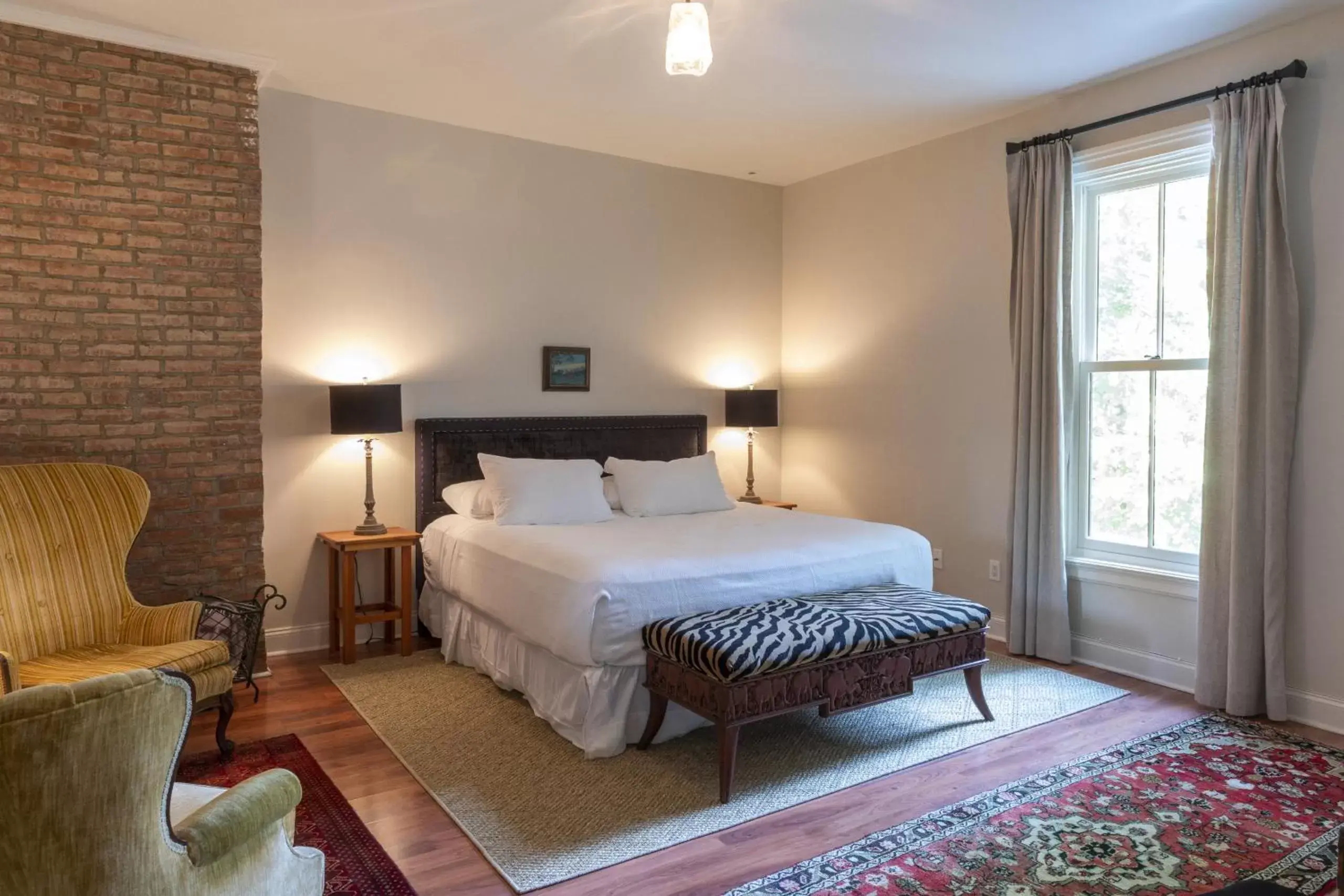 Superior King Room in Stewart House Hotel Superior King Room in Stewart House Hotel