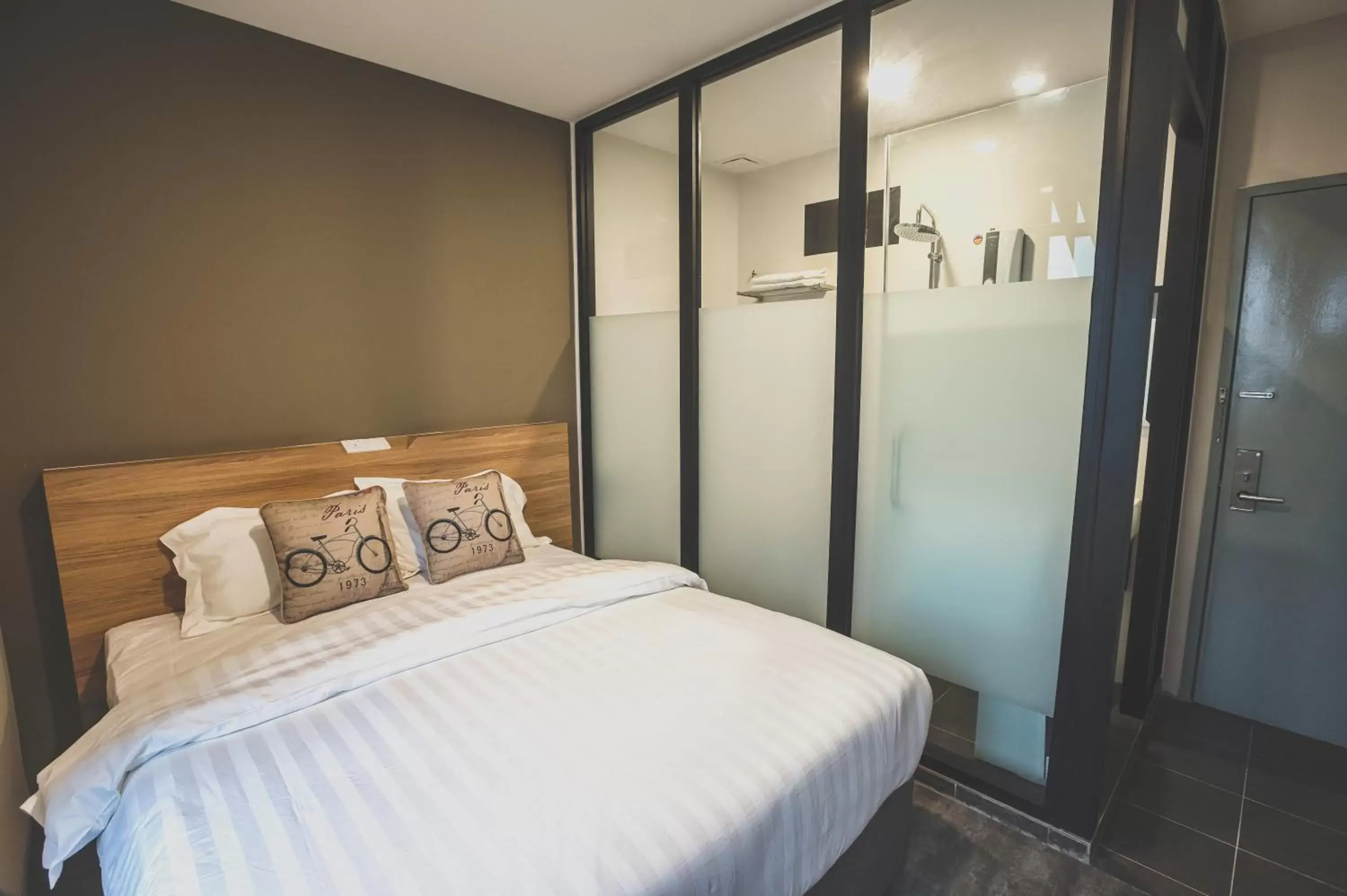 Deluxe Queen Room in V3 Hotel & Residence Seri Alam Deluxe Queen Room in V3 Hotel & Residence Seri Alam