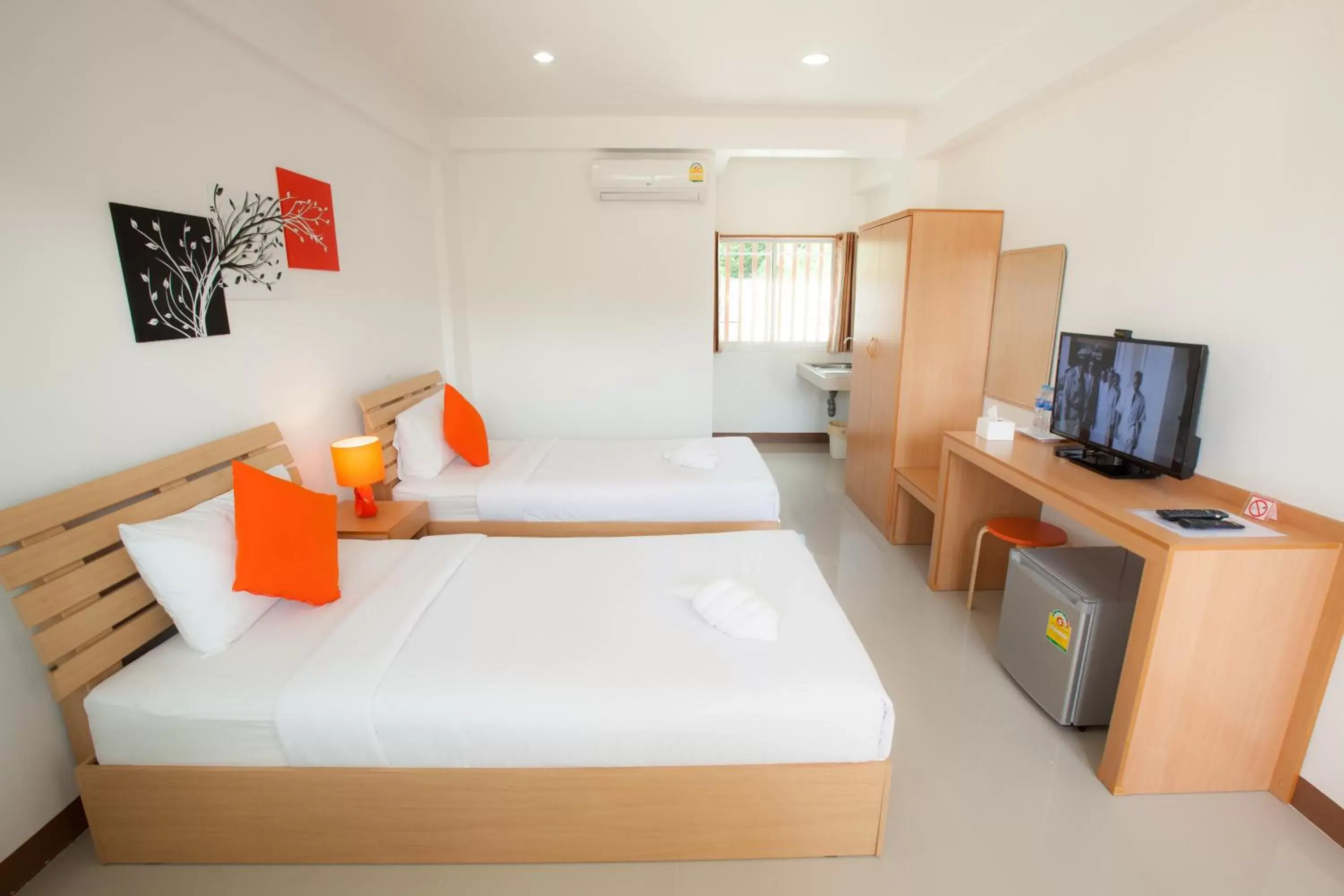 Standard Twin Room in Meesuk ChiangRai Hotel, SHA Certified Standard Twin Room in Meesuk ChiangRai Hotel, SHA Certified