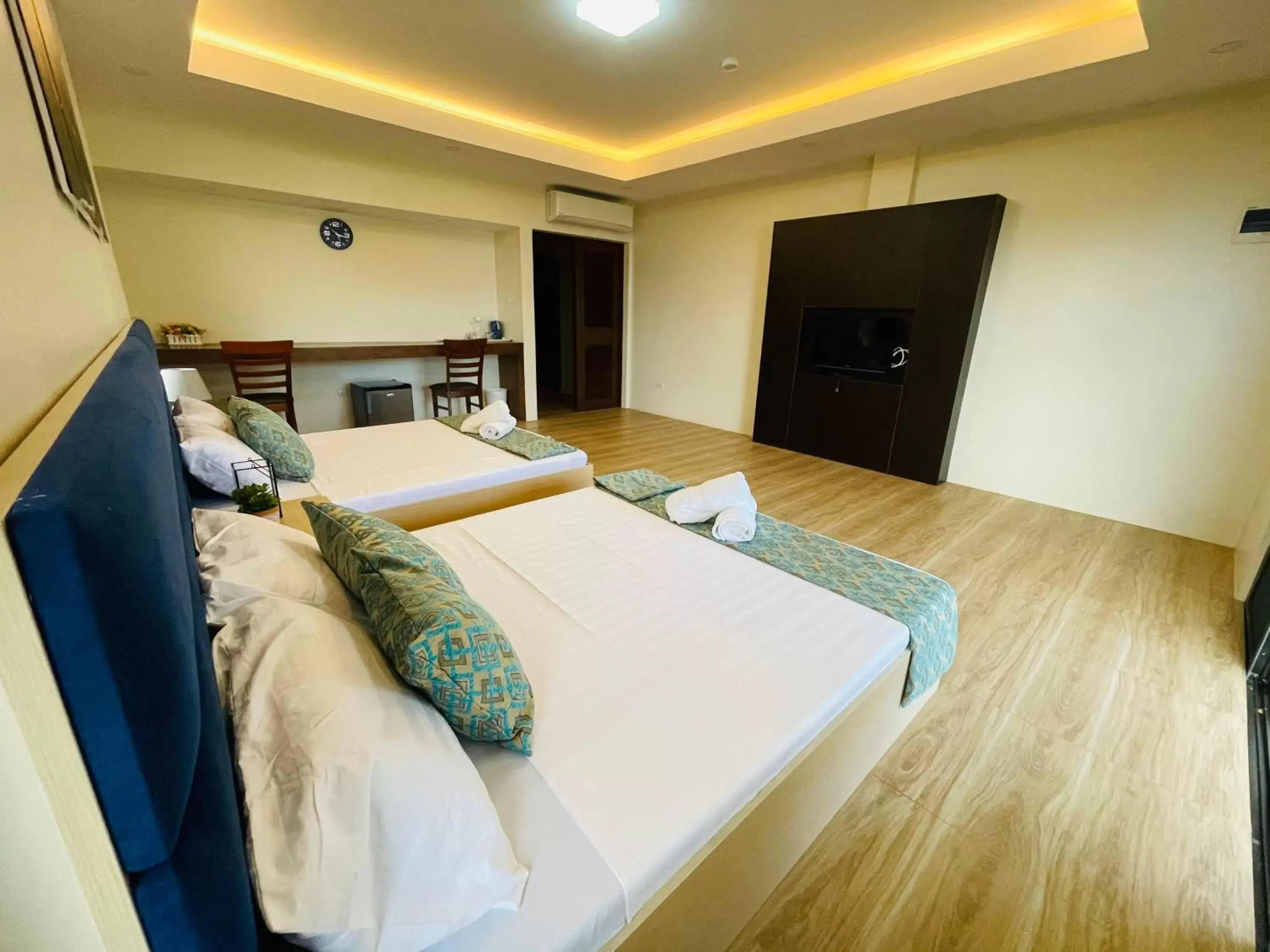 Family Room with Side Sea View in FIG Sunset View Resort Family Room with Side Sea View in FIG Sunset View Resort