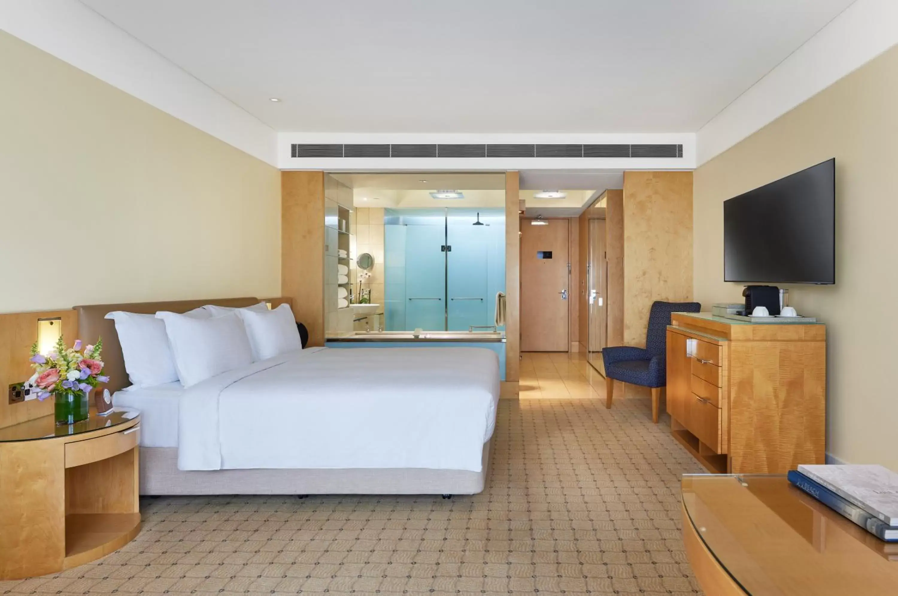 Tower Premium King Room - High Floor in The Fullerton Hotel Sydney Tower Premium King Room - High Floor in The Fullerton Hotel Sydney