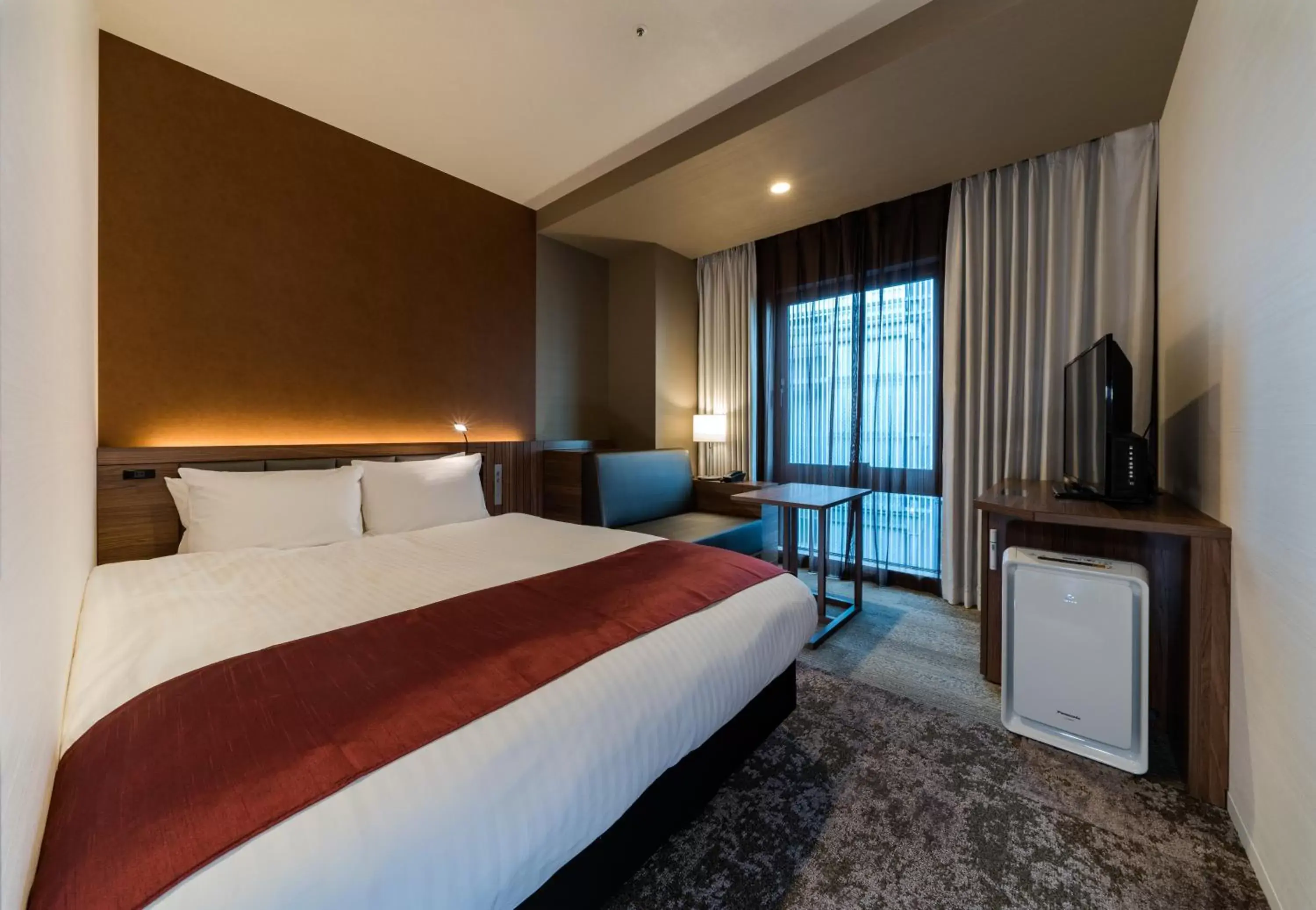 Standard Double Room - Non-Smoking in Daiwa Roynet Hotel Hakata Reisen PREMIER Standard Double Room - Non-Smoking in Daiwa Roynet Hotel Hakata Reisen PREMIER