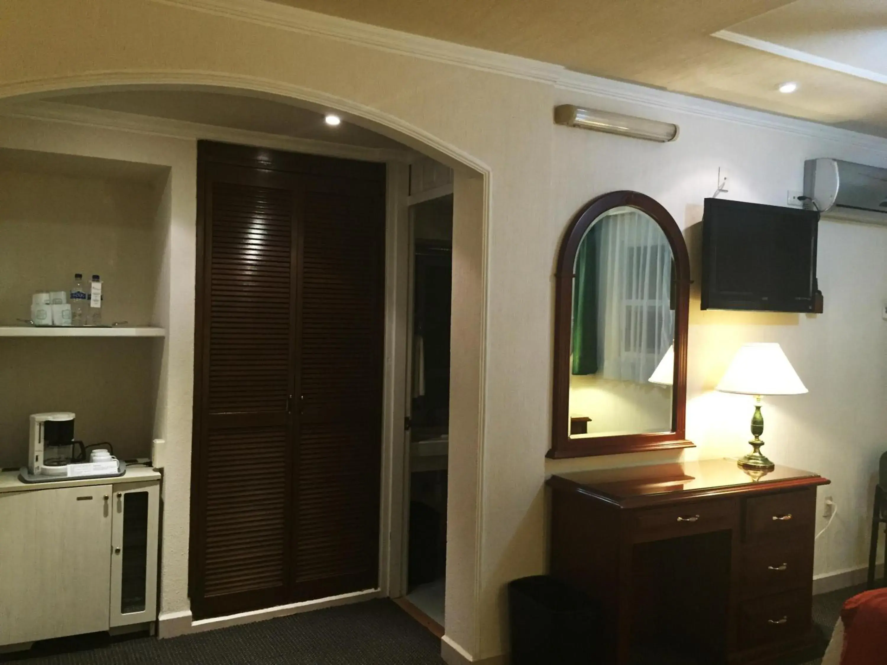 Standard Room in Hotel Aliana Standard Room in Hotel Aliana