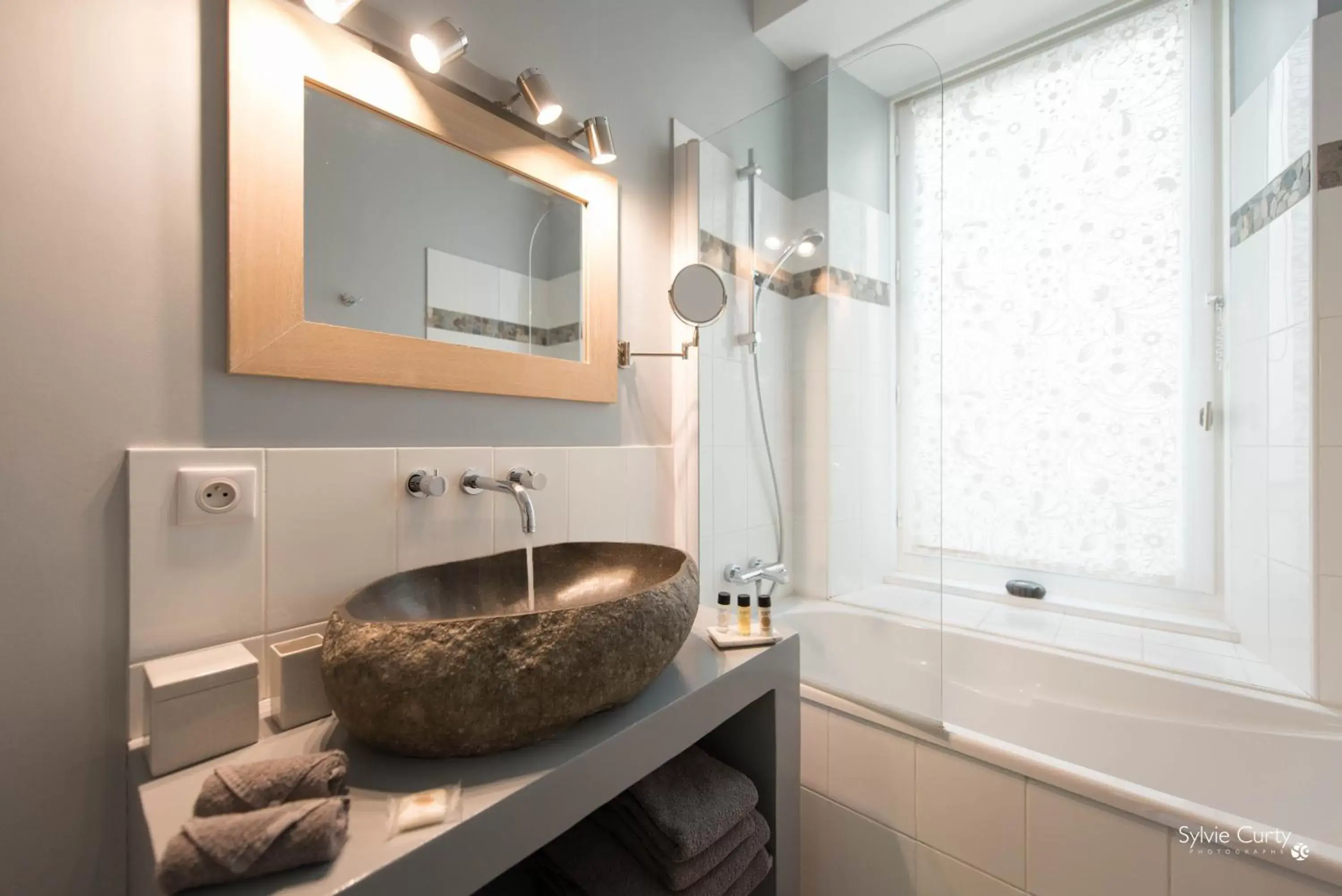 Double Room with Garden View - single occupancy in Entre Hotes Double Room with Garden View - single occupancy in Entre Hotes