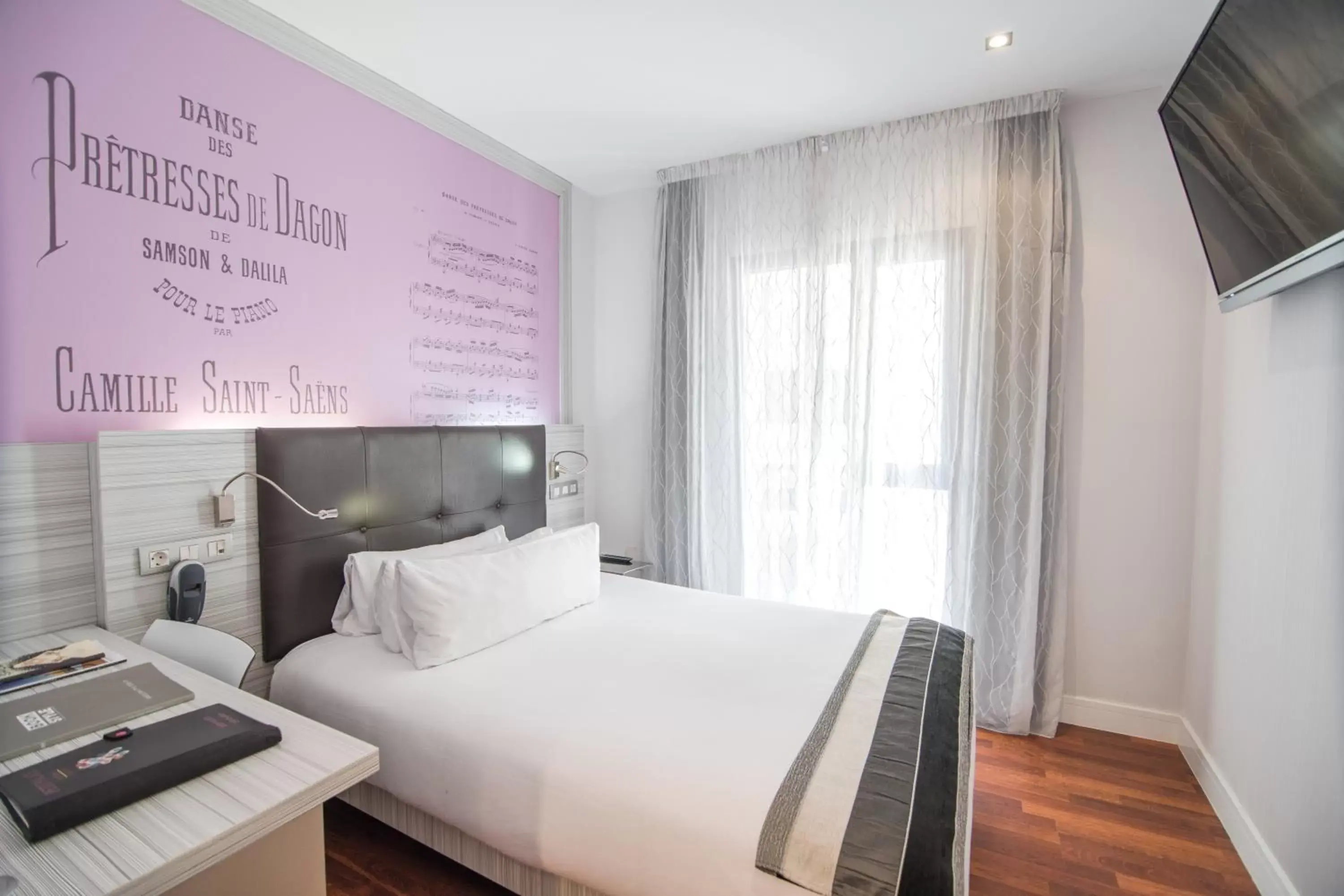 Double or Twin Room (1-2 Adults) in Petit Palace Boqueria Garden Double or Twin Room (1-2 Adults) in Petit Palace Boqueria Garden