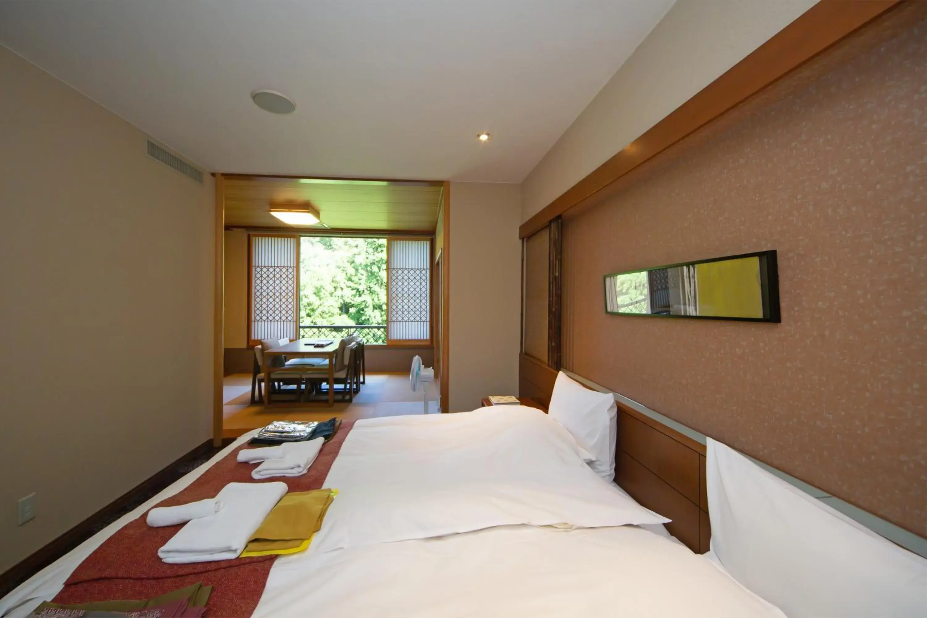 【Breakfast&Dinner Included】Superior Twin Room with Shower Room in Art & Music Spa Resort Manatei Hakone 【Breakfast&Dinner Included】Superior Twin Room with Shower Room in Art & Music Spa Resort Manatei Hakone